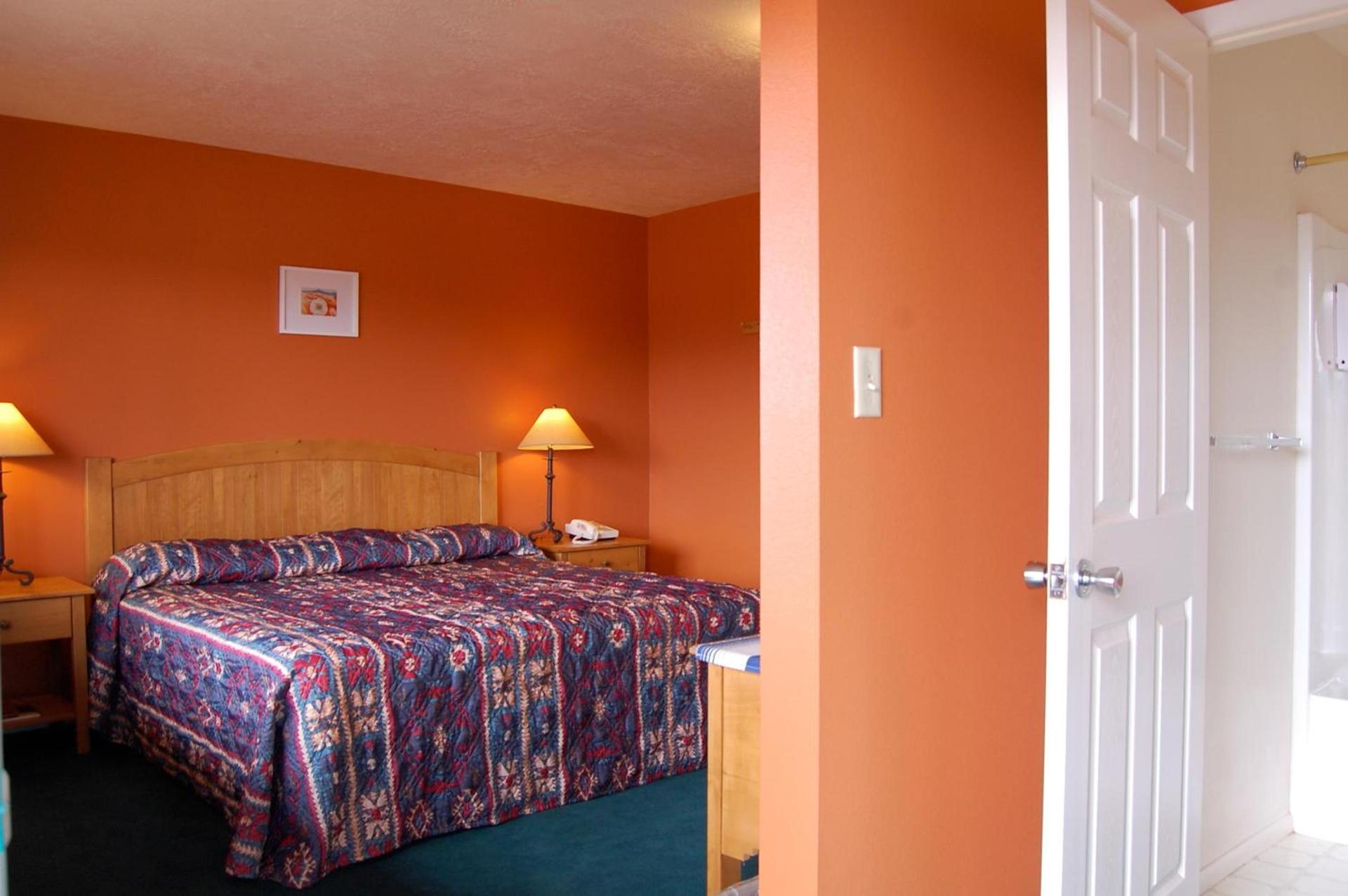 The Rim Rock Inn photo 26