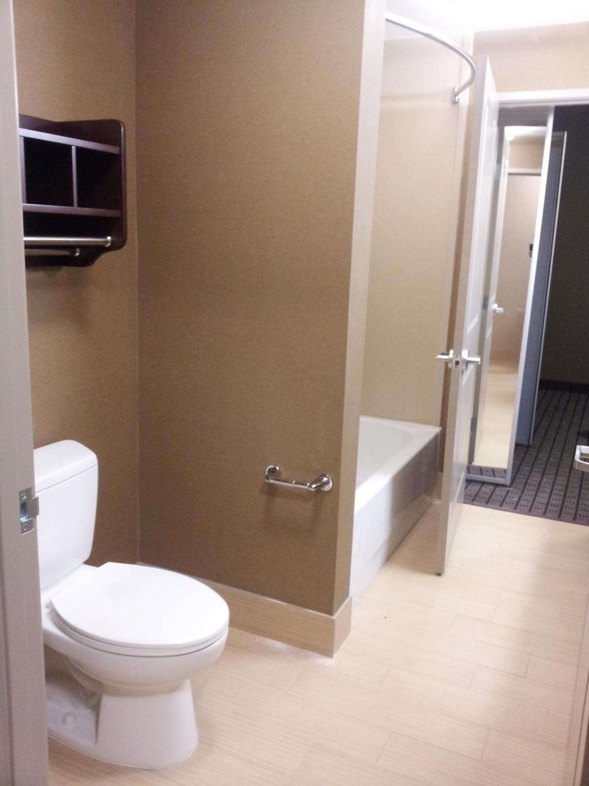 La Quinta by Wyndham Bellingham photo 3