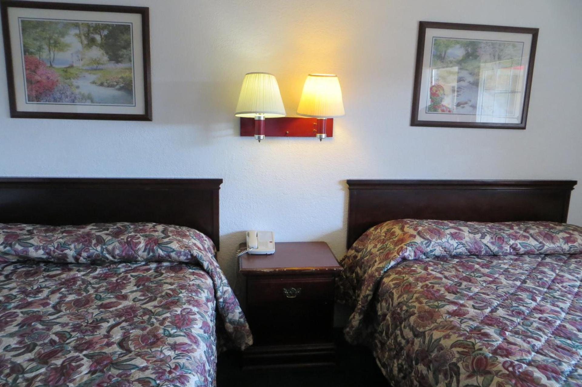 Capri Motel photo 20