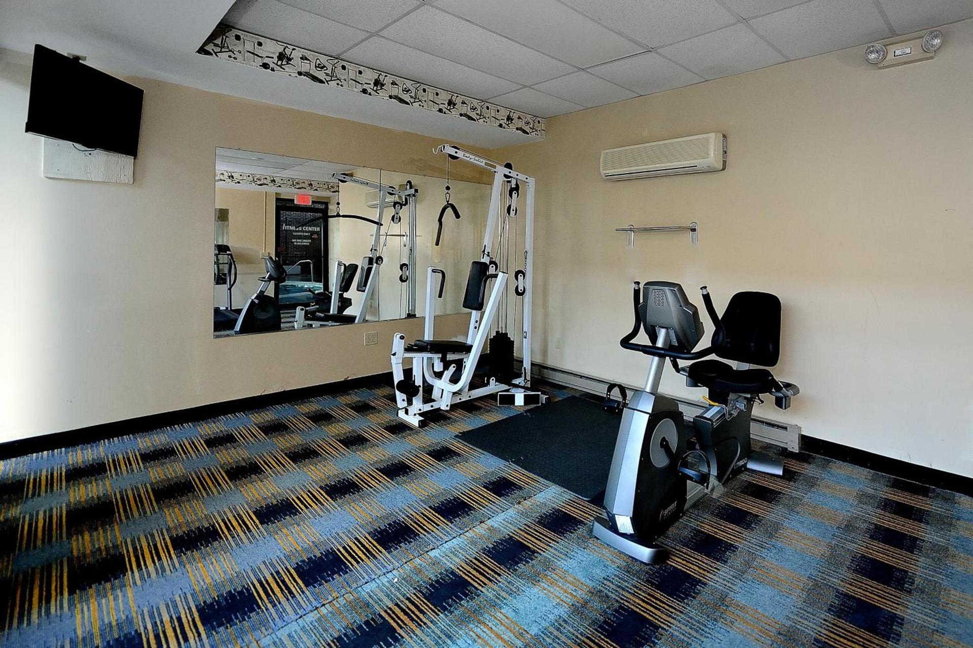 Riverview Inn & Suites photo 6