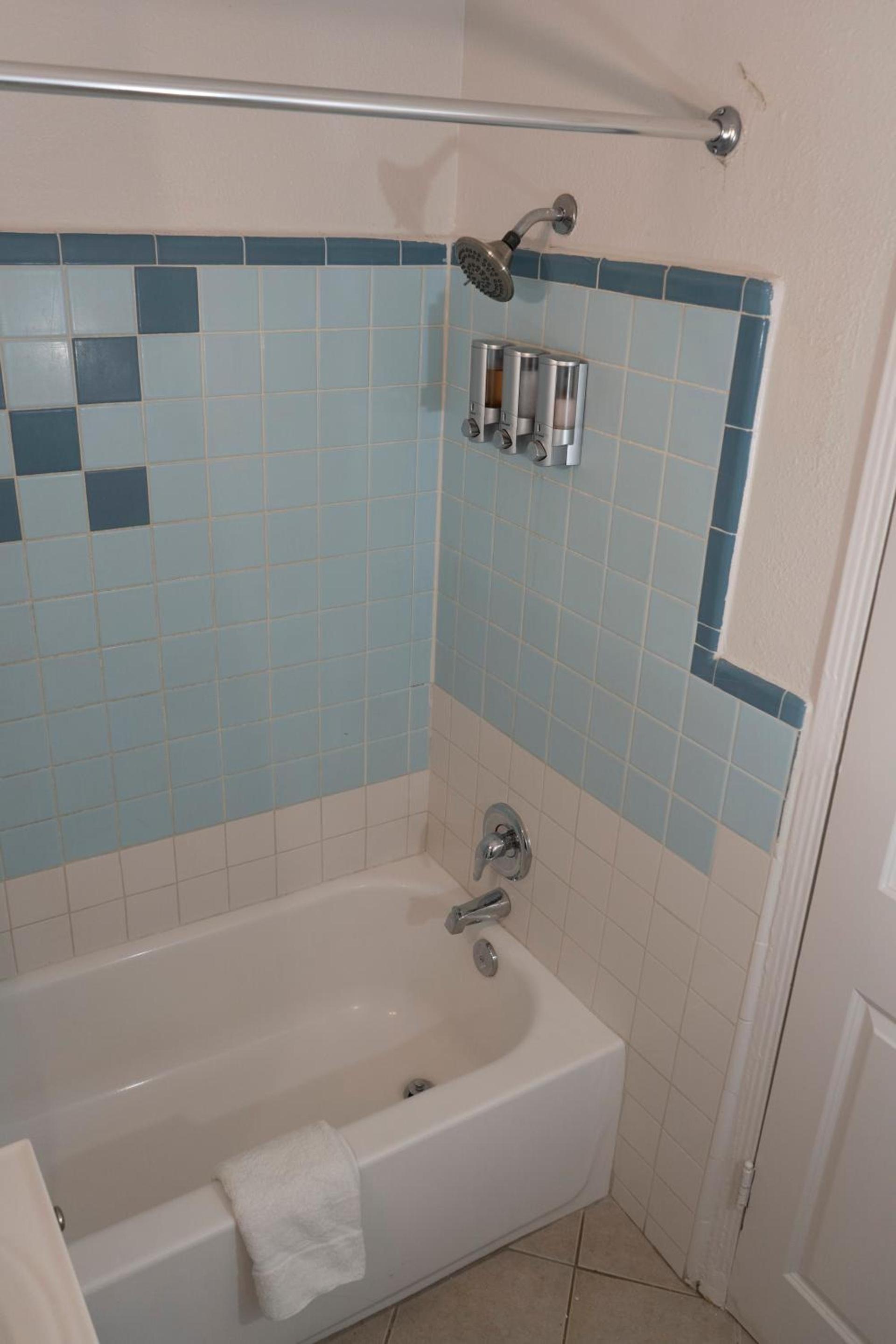 INN on 17 photo 18