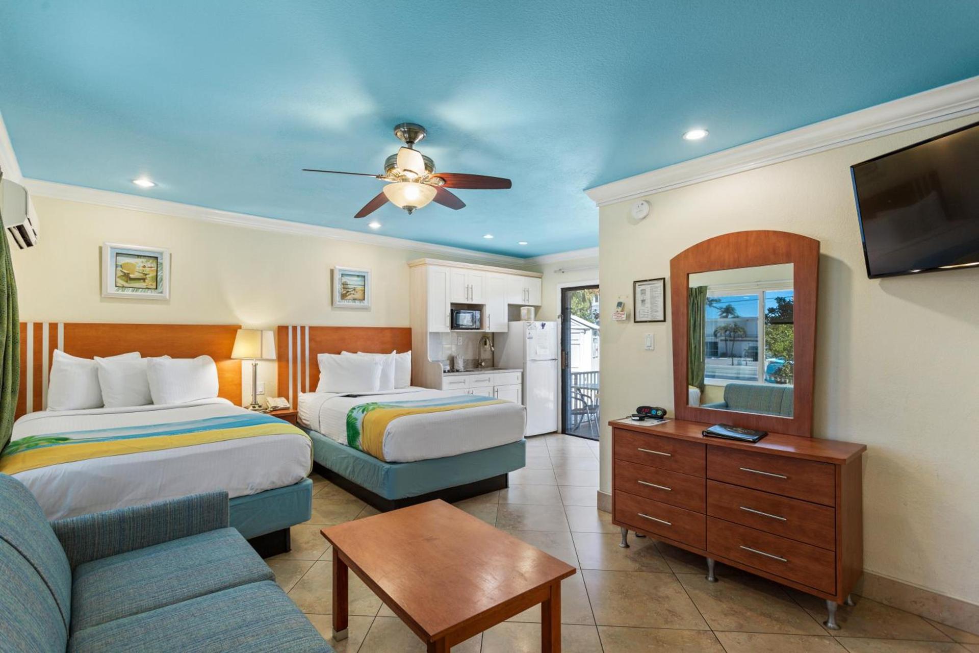 Bayview Plaza Waterfront Resort photo 10