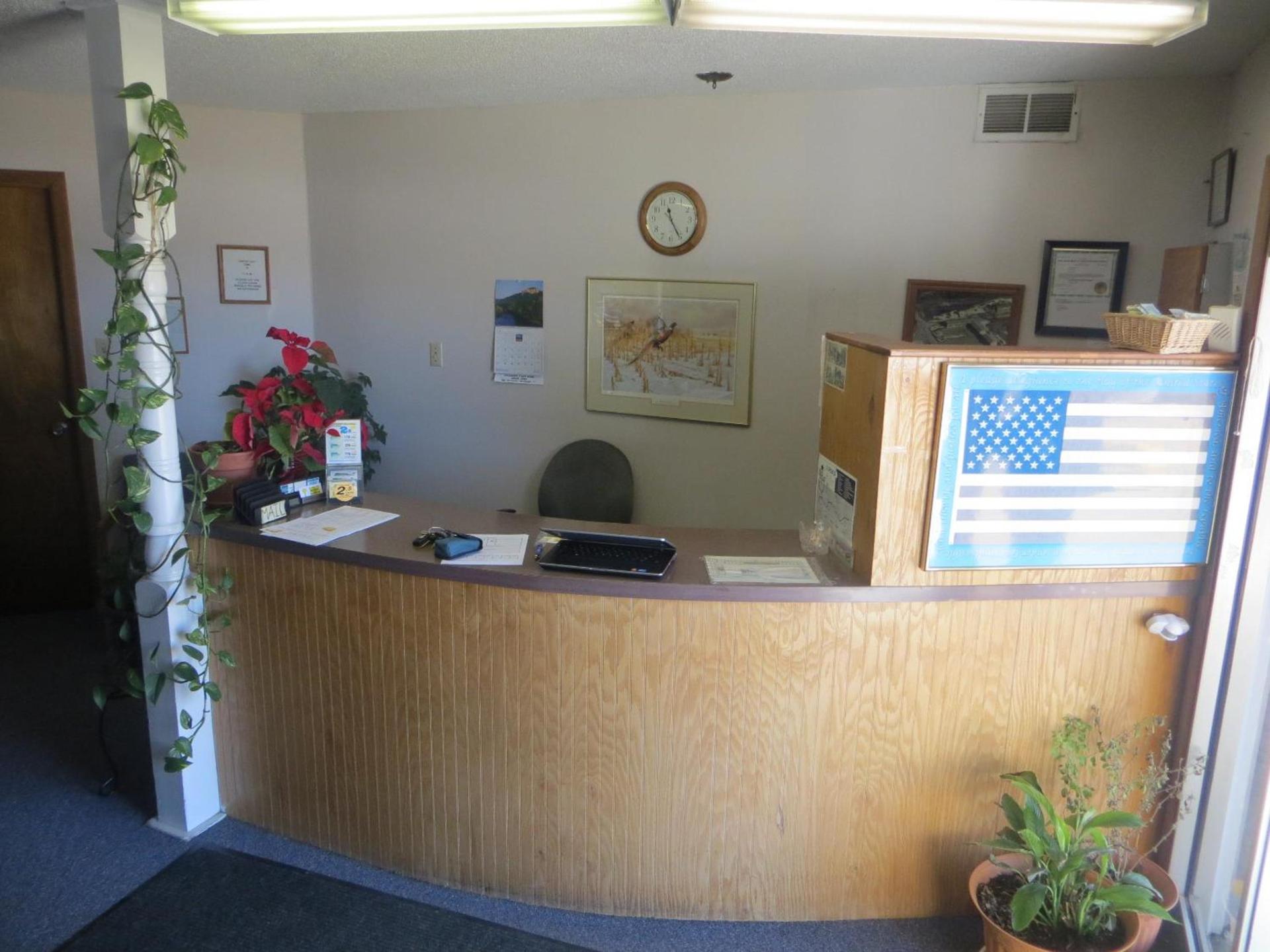 Budget Inn Adair photo 17