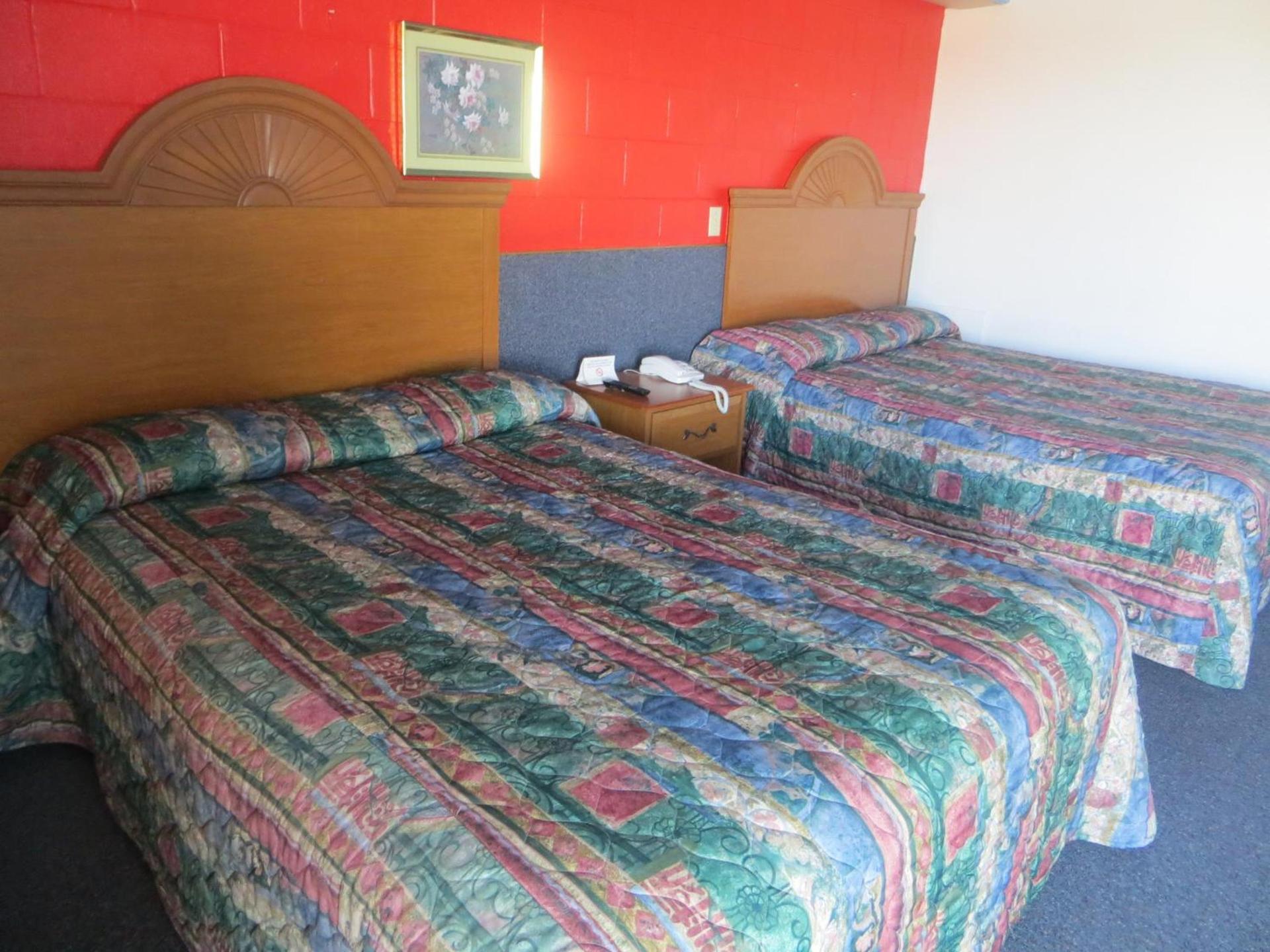 Budget Inn Adair photo 5
