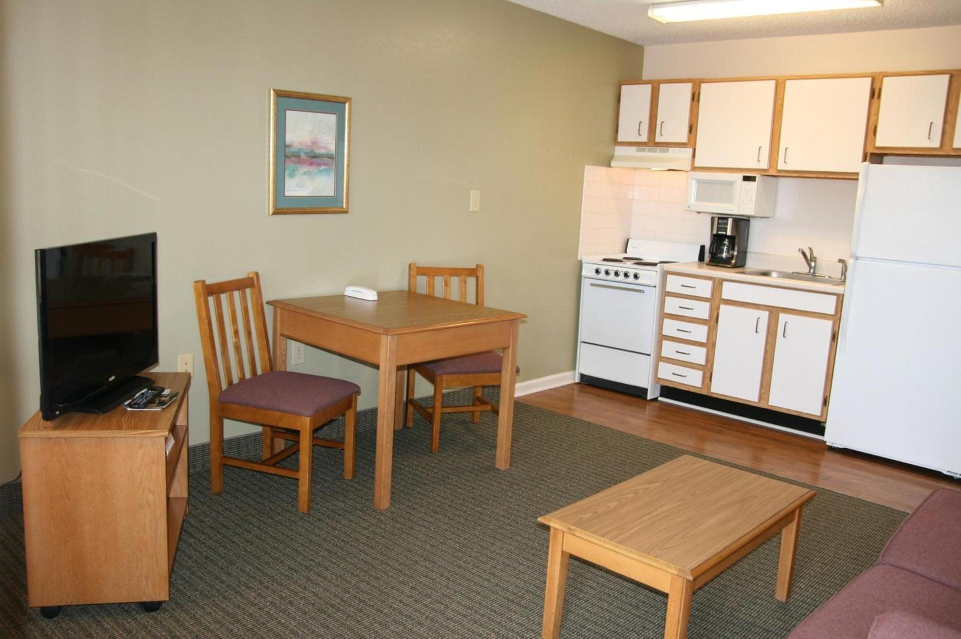 Affordable Suites Salisbury photo 12