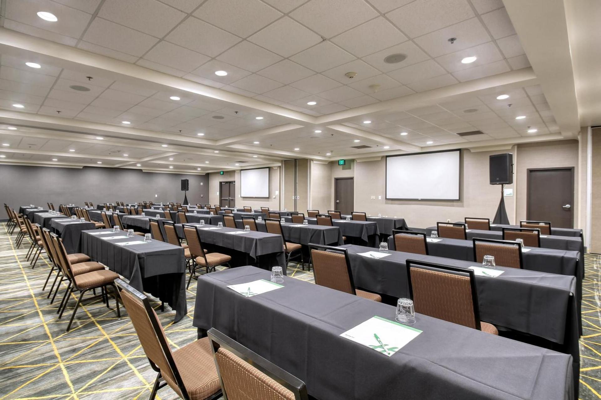 Holiday Inn & Suites Atlanta Airport North by IHG photo 4
