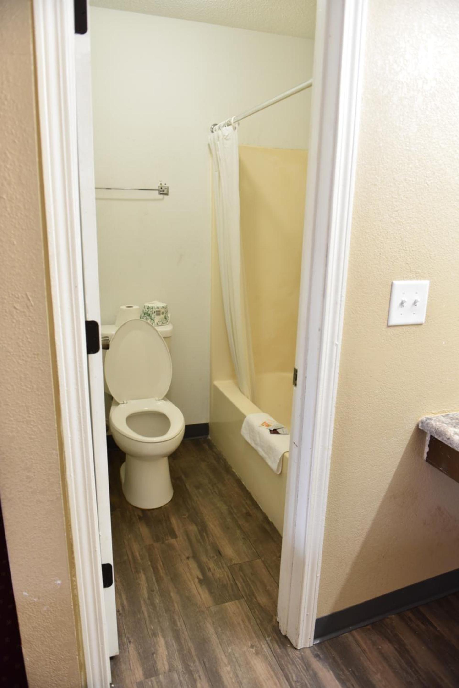 Knights Inn Merrillville photo 24