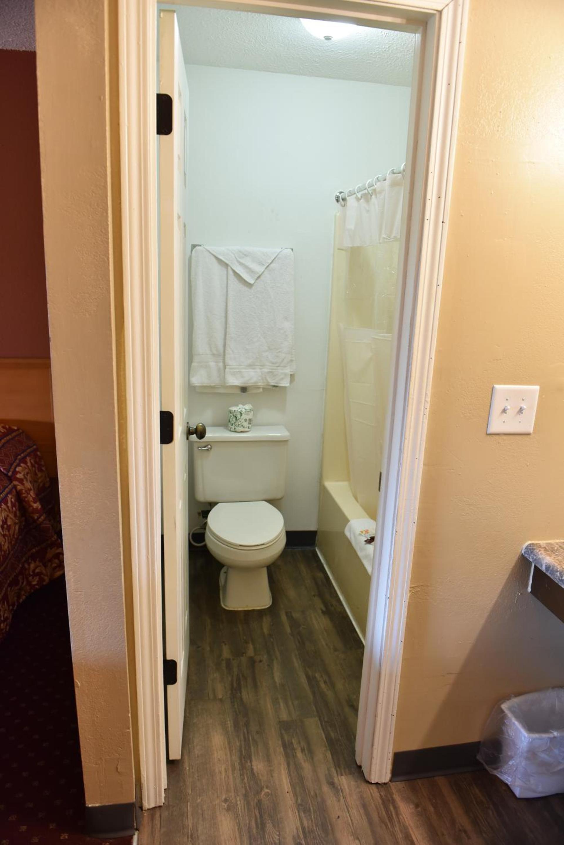 Knights Inn Merrillville photo 16