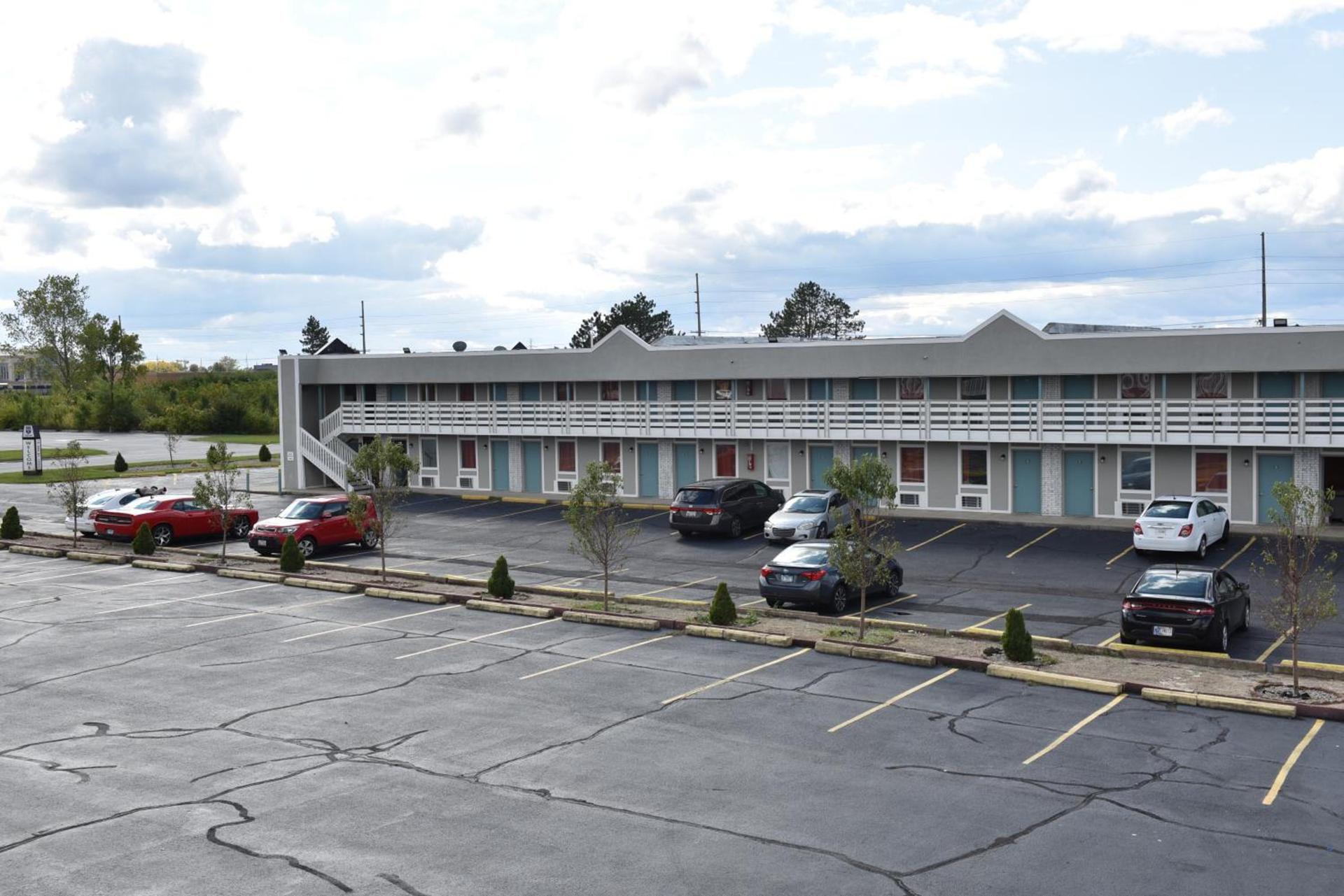 Knights Inn Merrillville photo 8