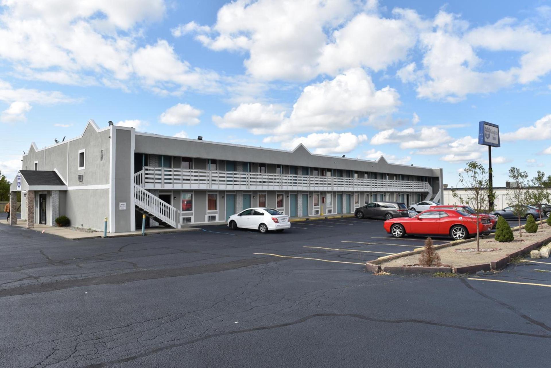 Knights Inn Merrillville photo 10