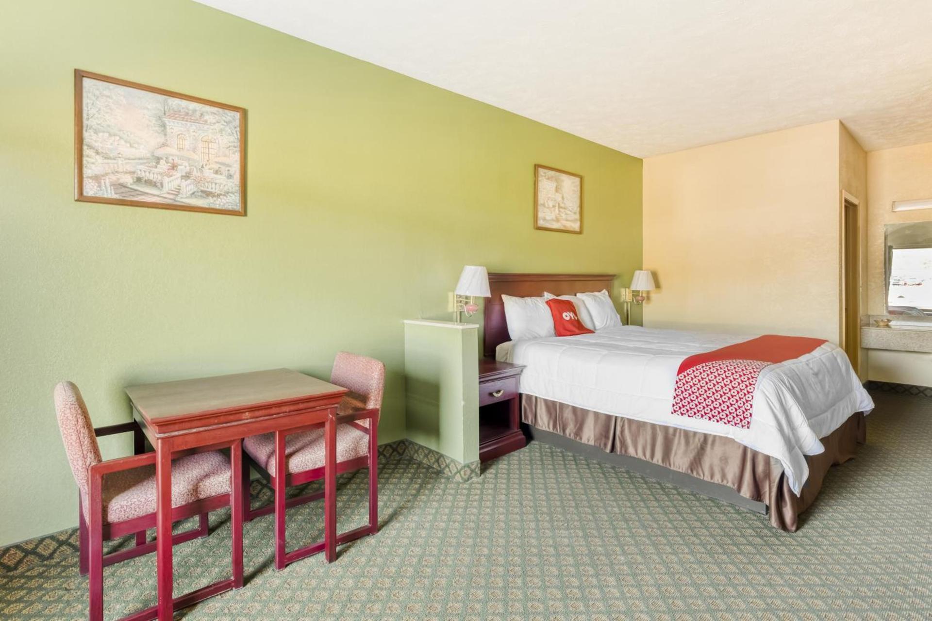 OYO Hotel Grenada West photo 47