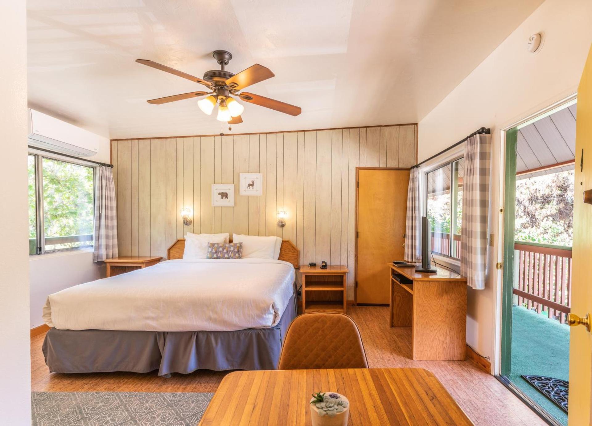 Buckeye Tree Lodge photo 43