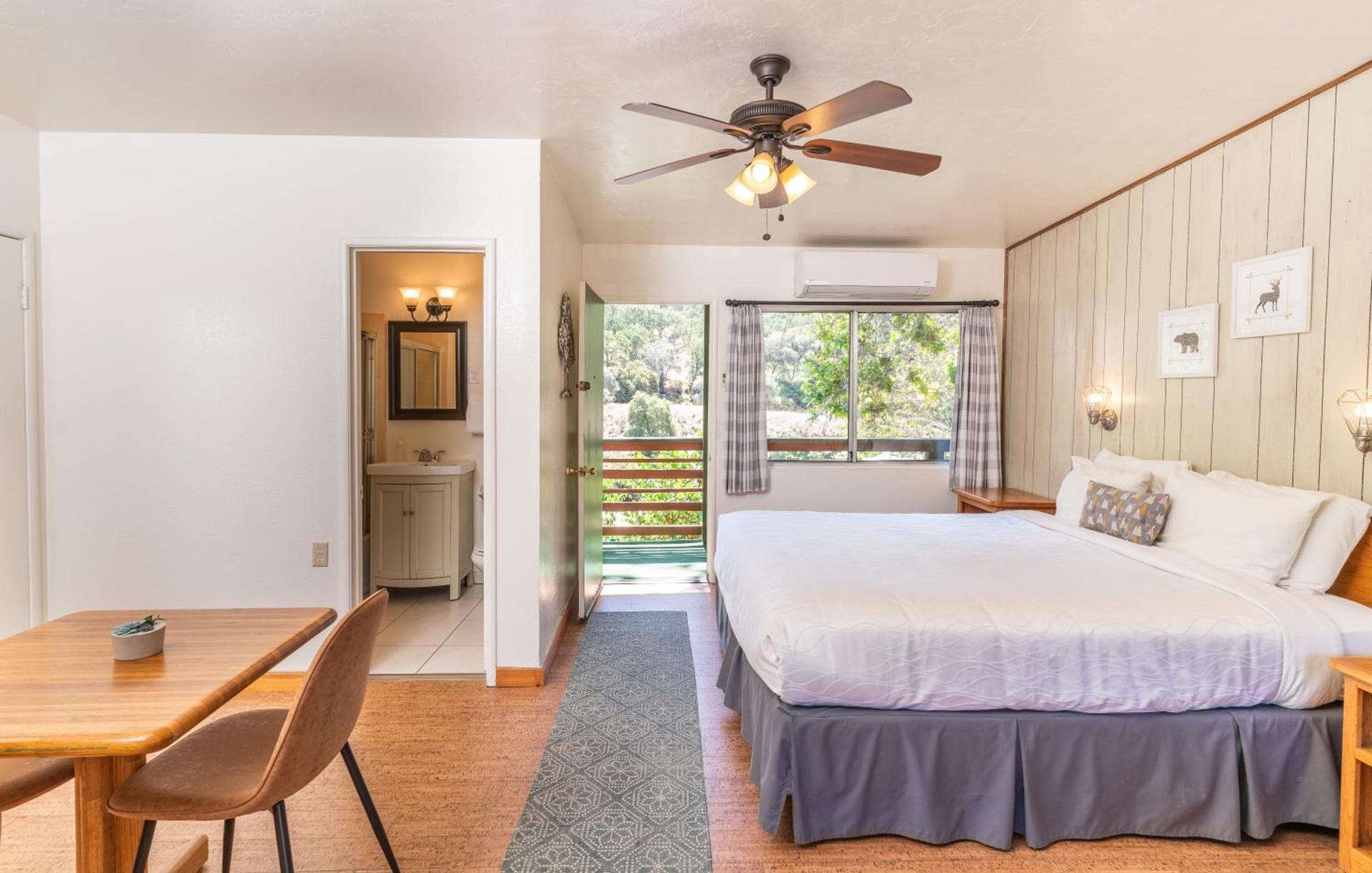 Buckeye Tree Lodge photo 54