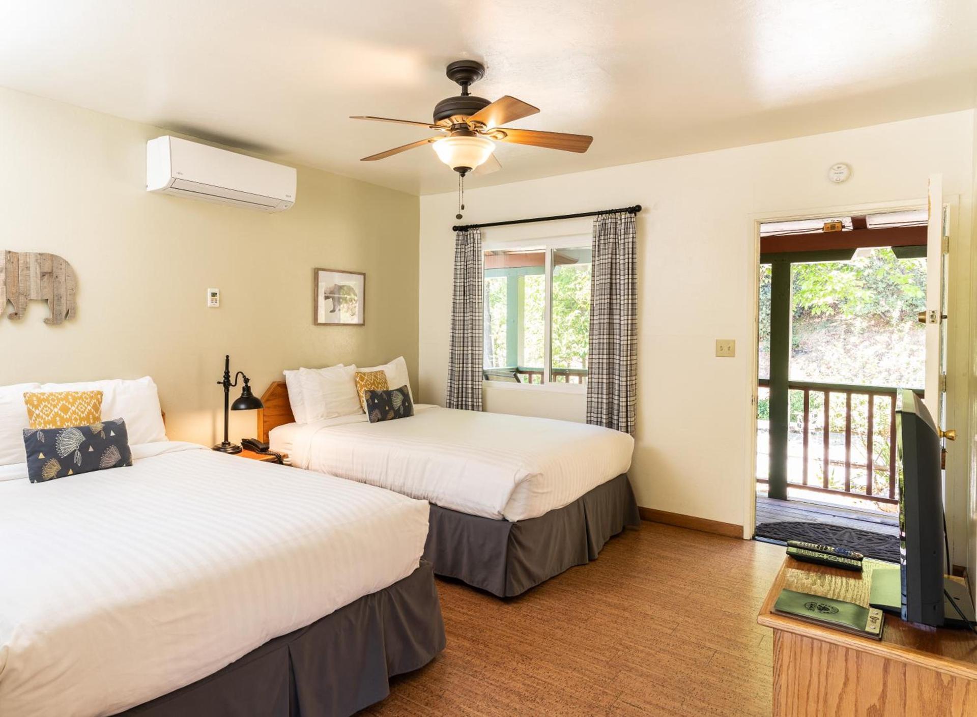 Buckeye Tree Lodge photo 42