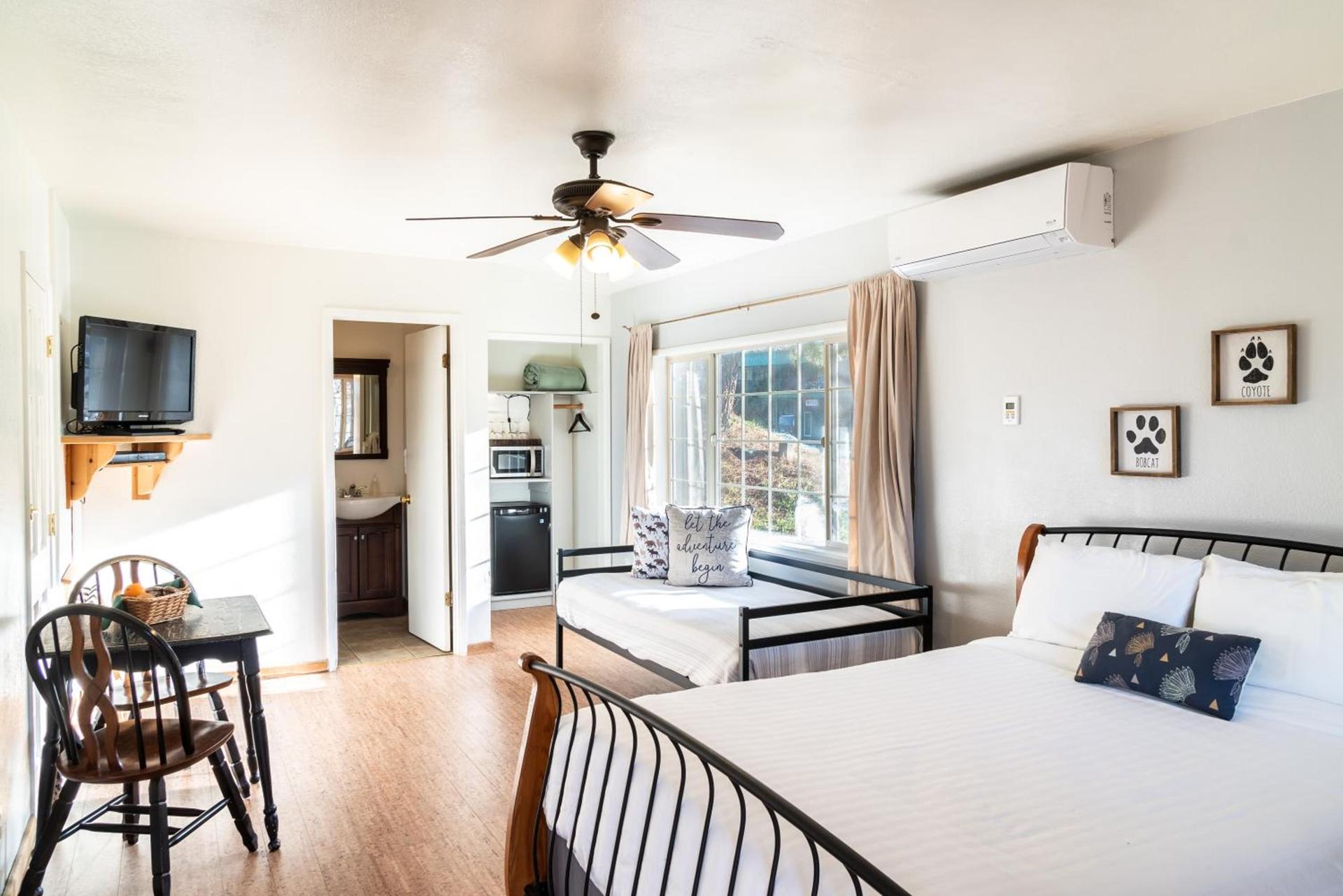 Buckeye Tree Lodge photo 37