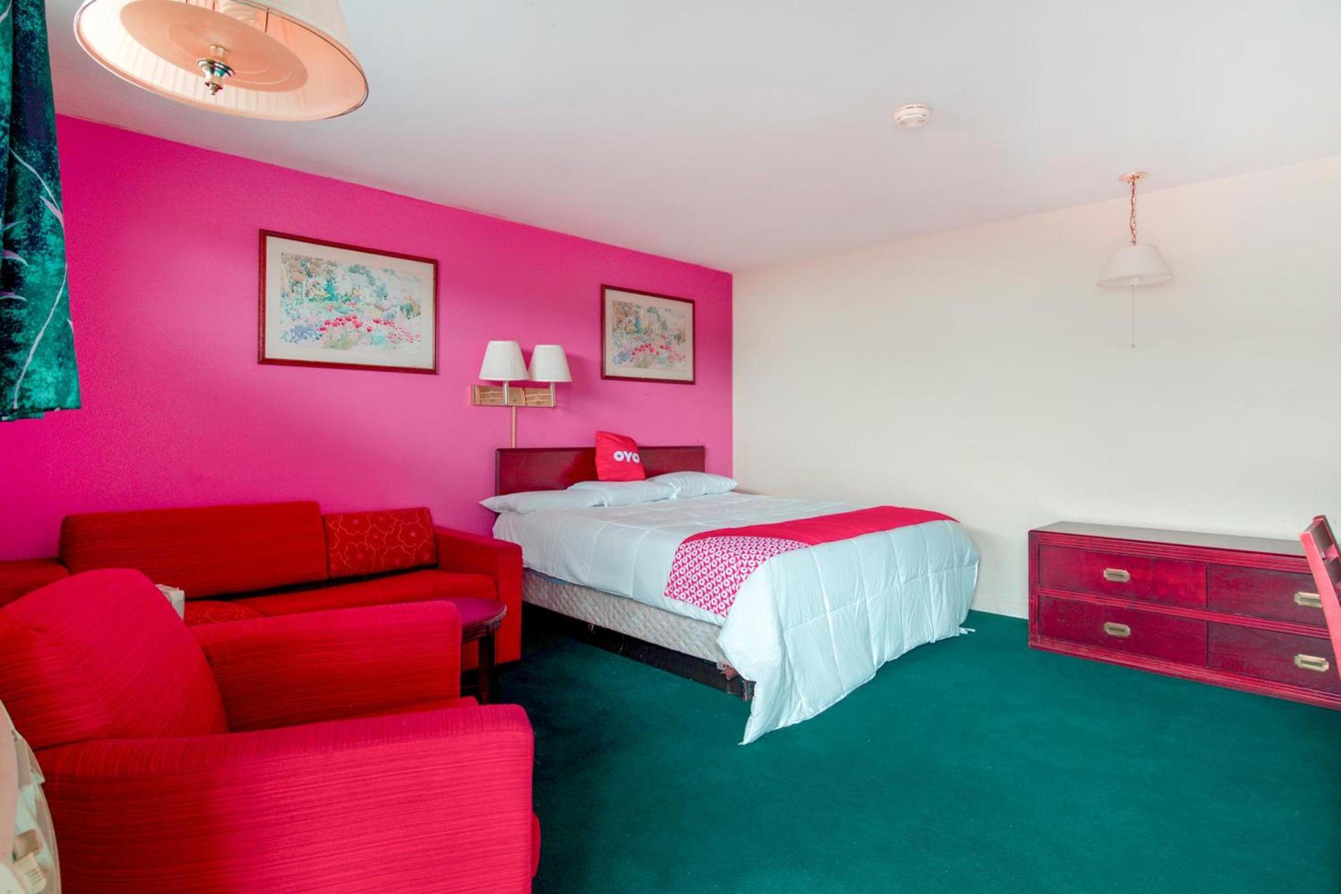 OYO Hotel Dalton PA I-81 photo 62