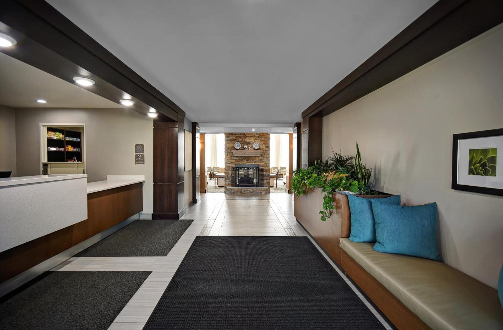 Staybridge Suites - Holland by IHG photo 2