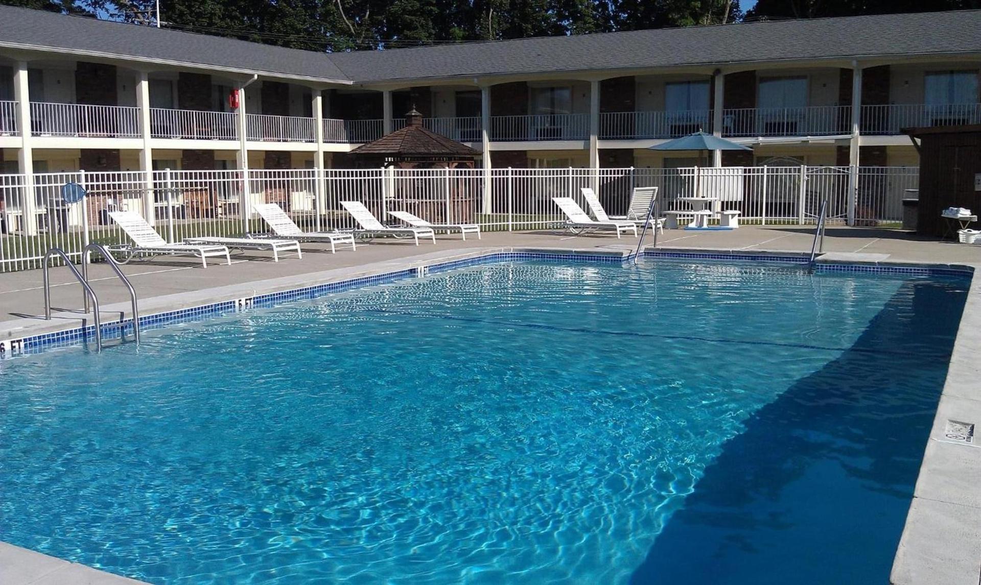 Crystal Inn Eatontown photo 22