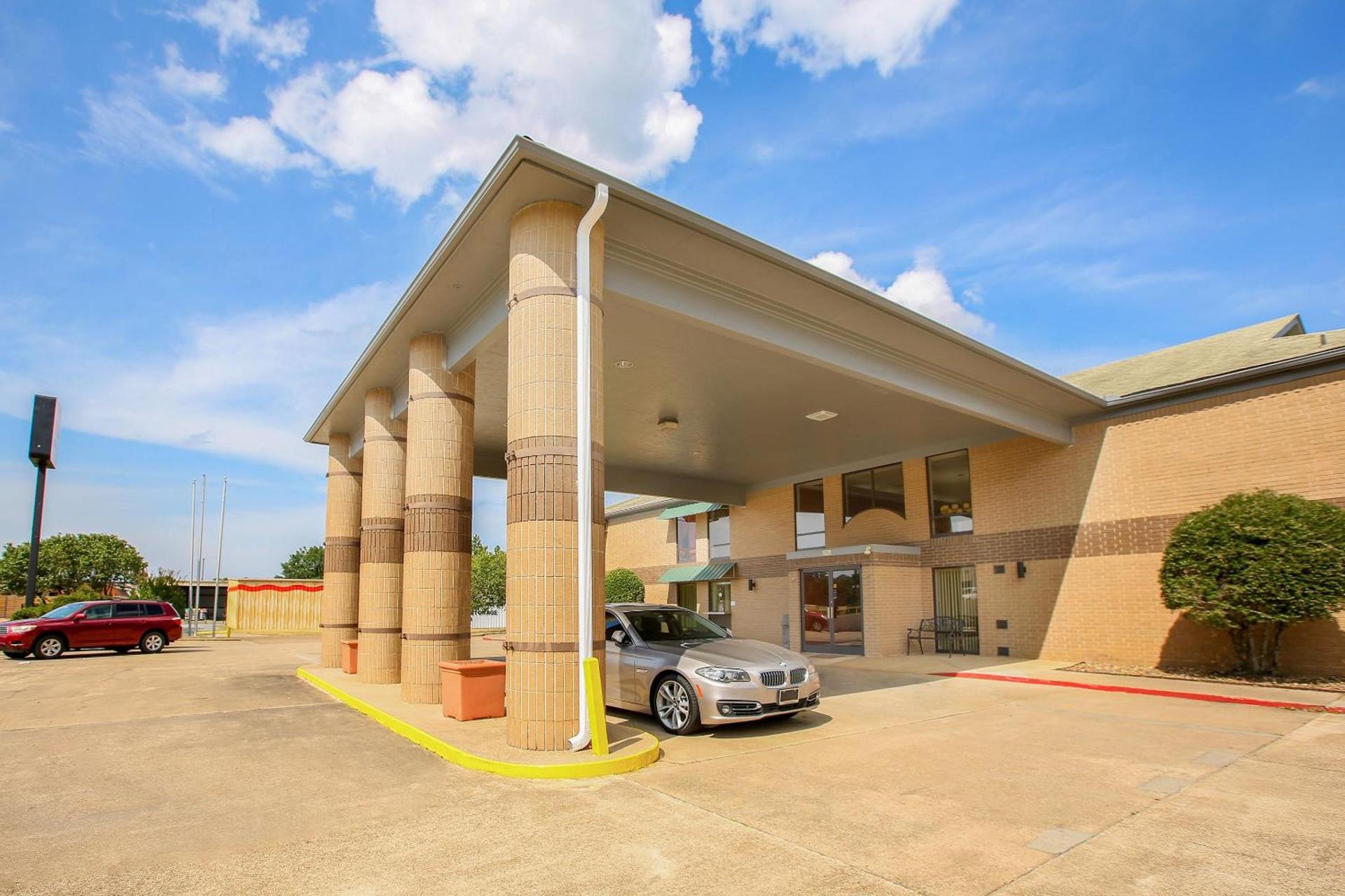 OYO Hotel Texarkana Trinity AR Hwy I-30 photo 31