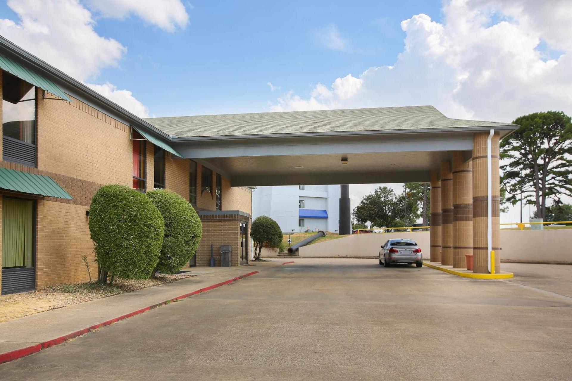 OYO Hotel Texarkana Trinity AR Hwy I-30 photo 34