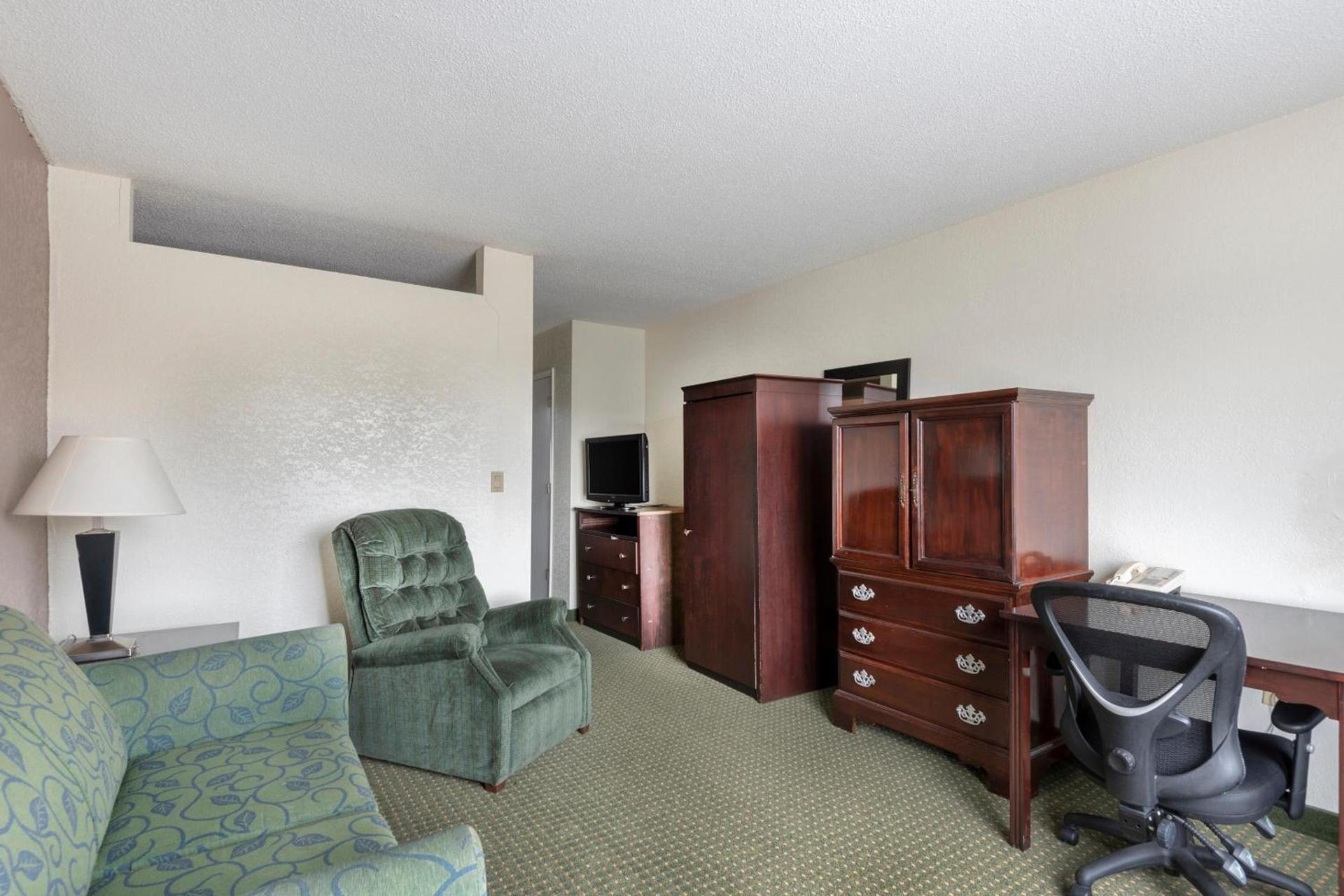 Econo Lodge Kannapolis - Concord photo 4
