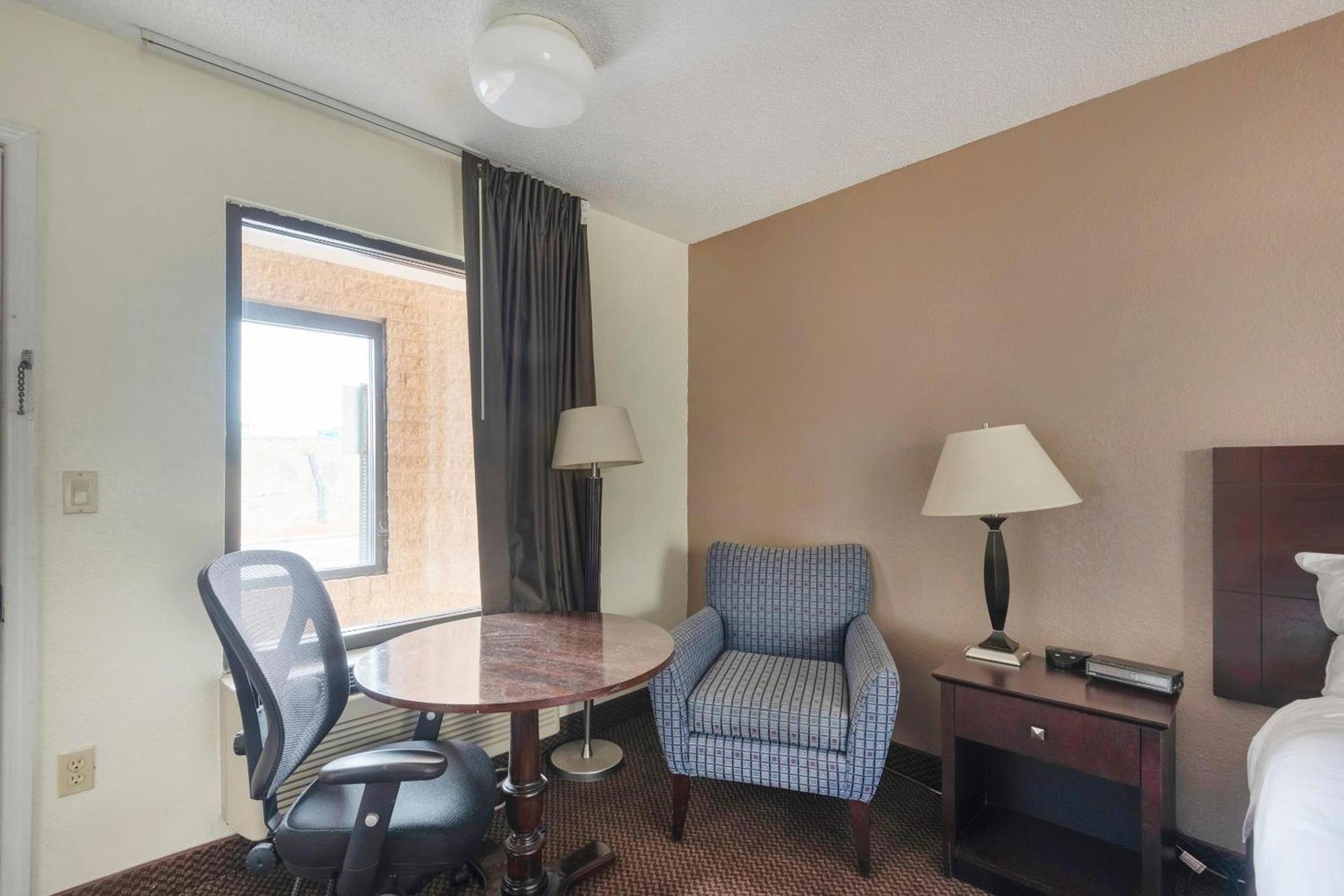 Econo Lodge Kannapolis - Concord photo 47