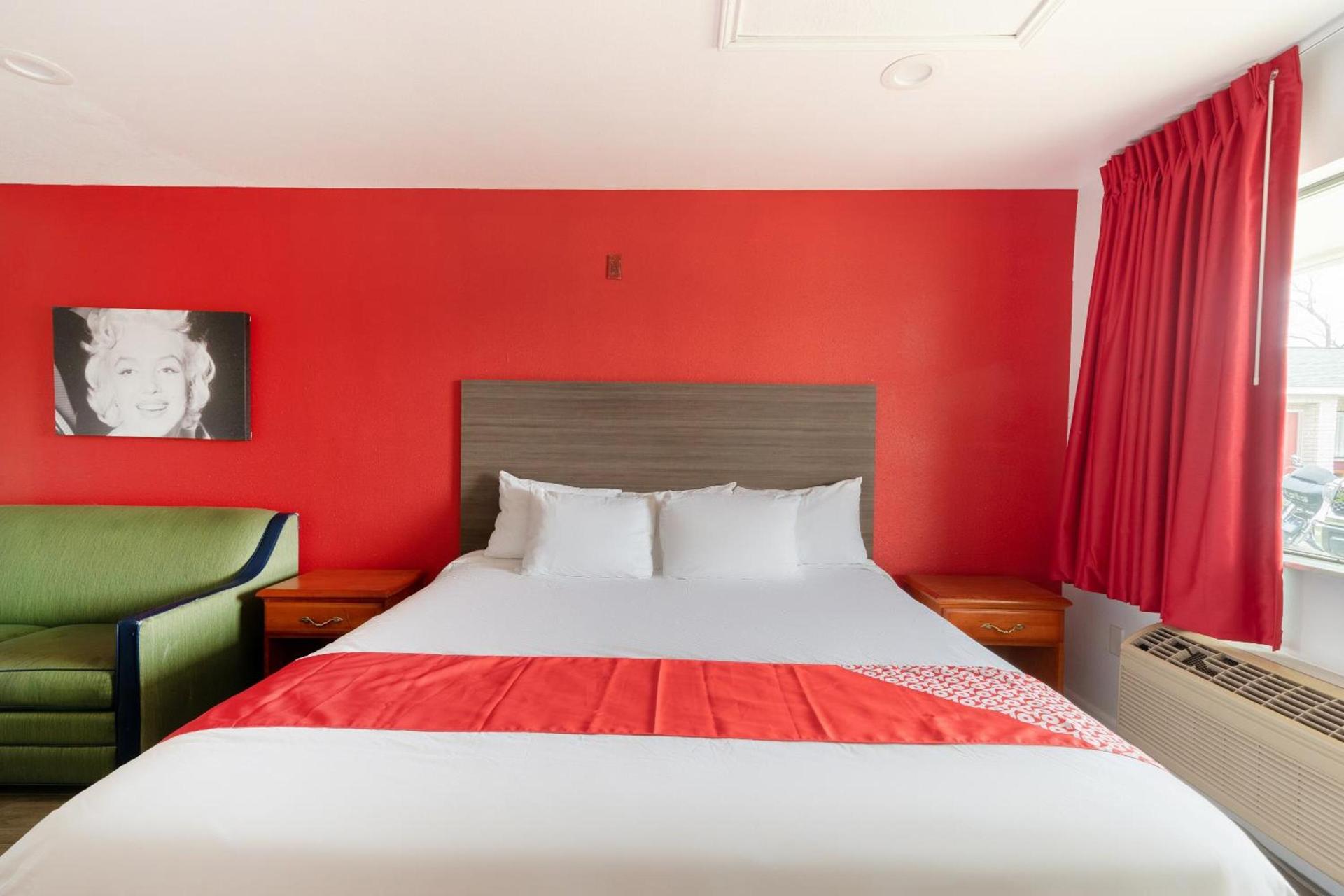 OYO Hotel San Antonio near AT&T Center photo 65