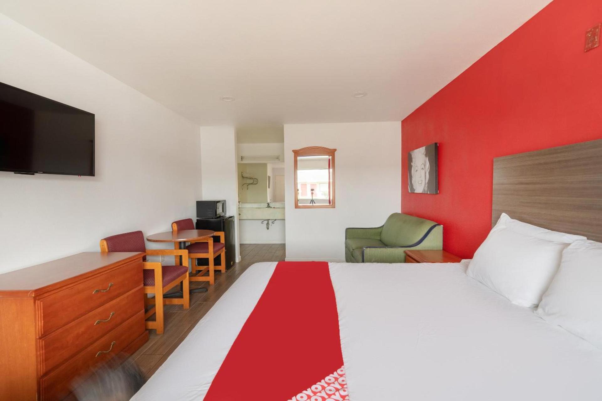 OYO Hotel San Antonio near AT&T Center photo 62