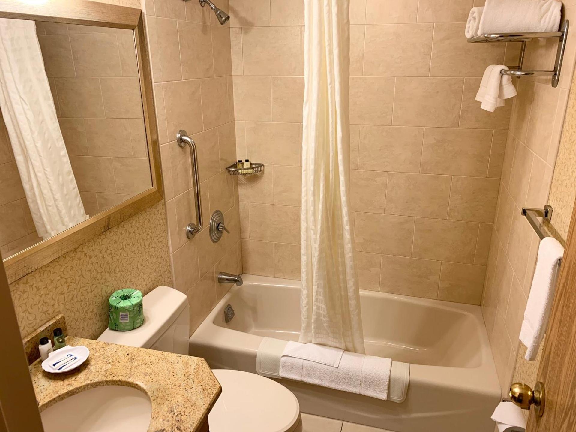 Five Towns Inn - JFK Airport photo 8