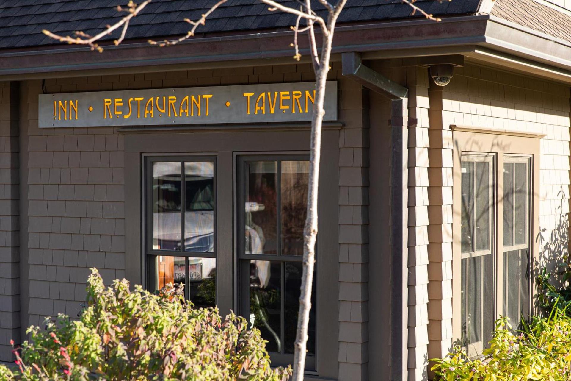 Noyo Harbor Inn photo 36