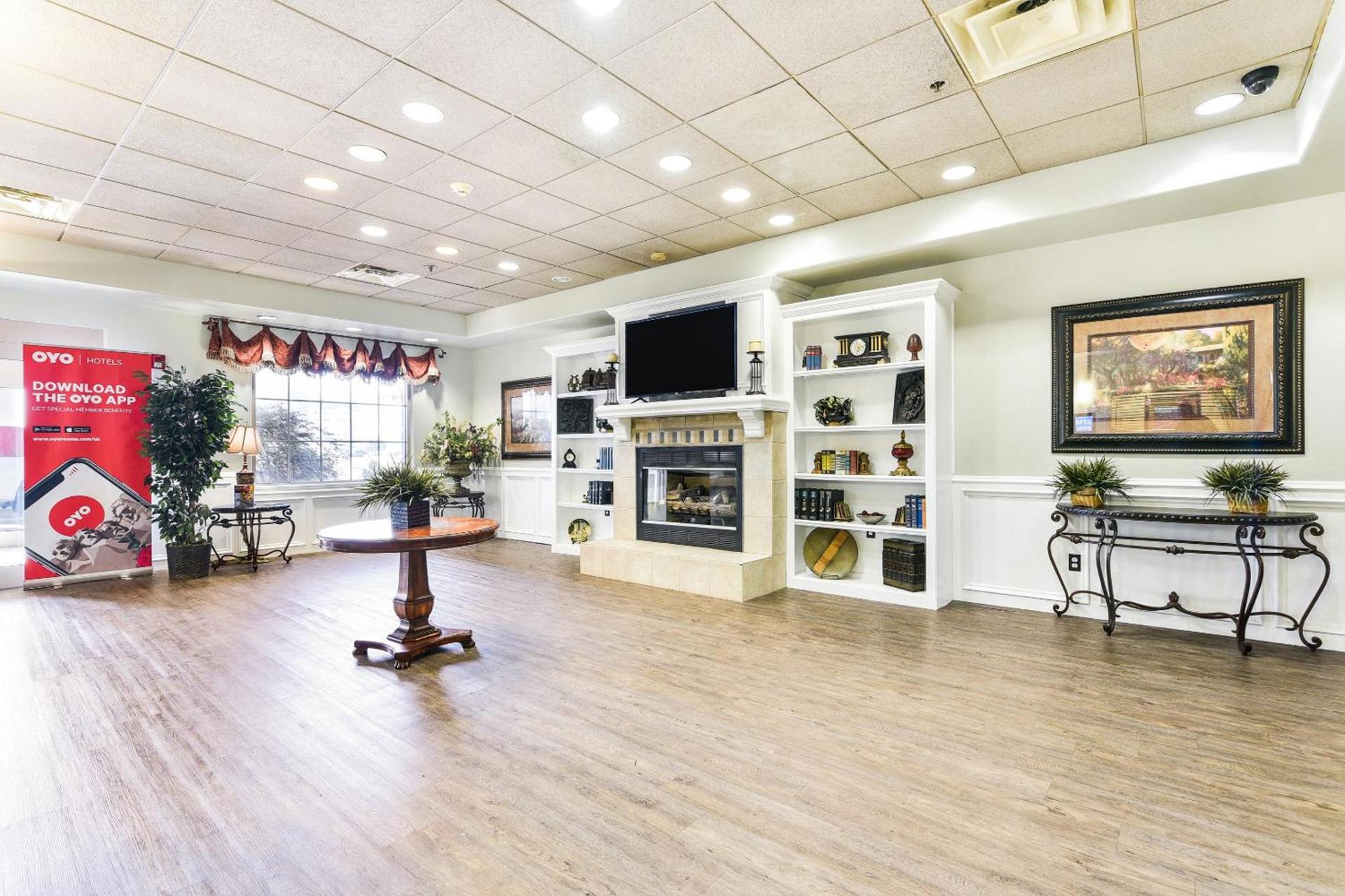 OYO Townhouse Oklahoma City Airport photo 84
