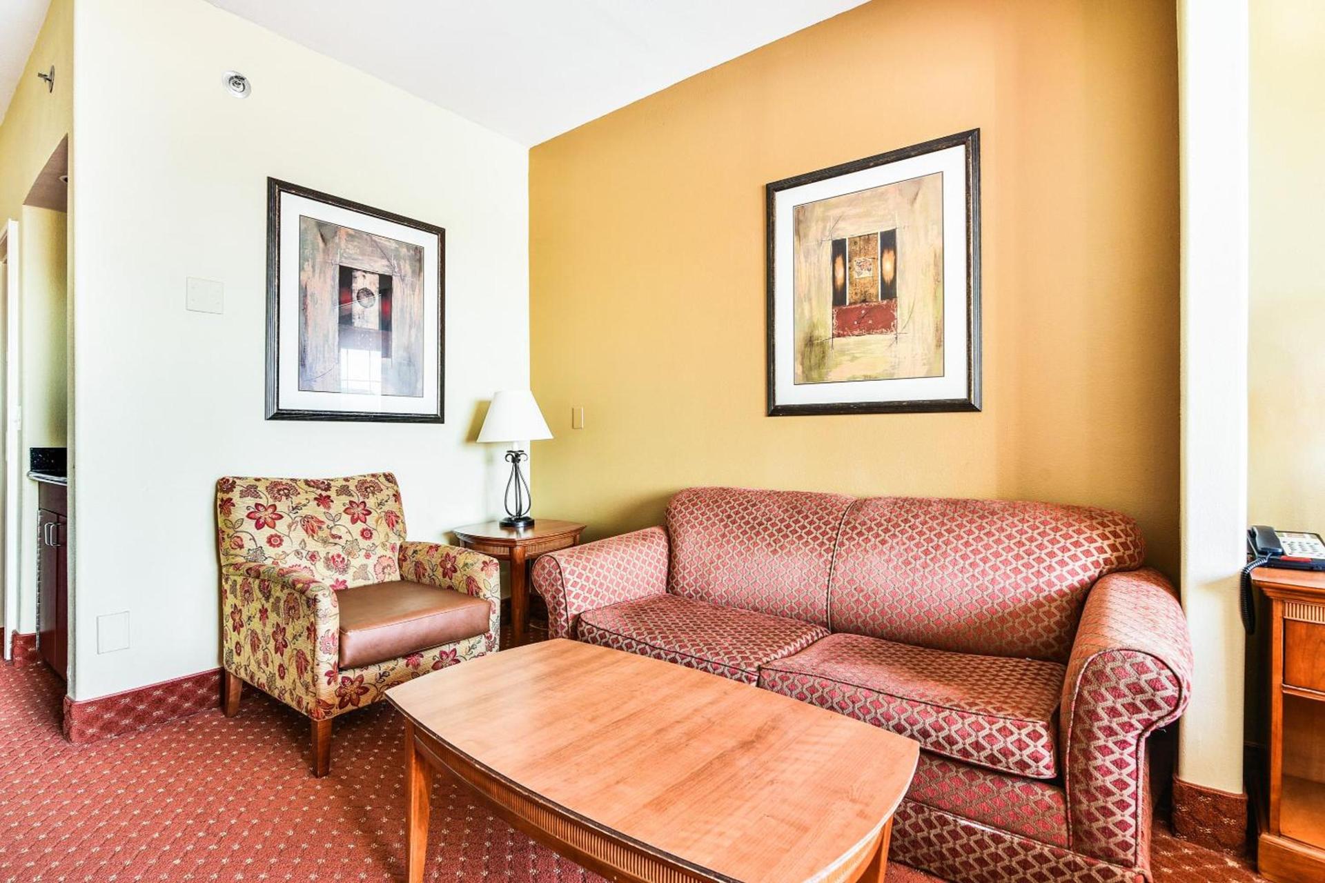 OYO Townhouse Oklahoma City Airport photo 67