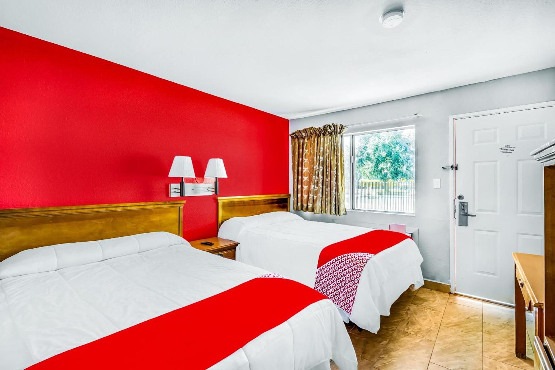OYO Hotel Houston Southwest I-69 photo 32