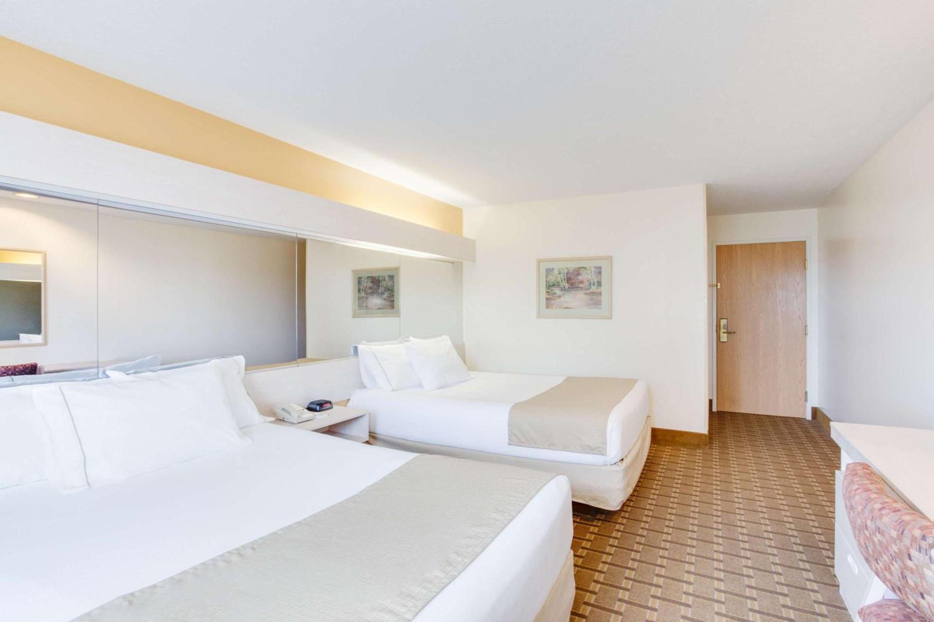 SureStay Hotel by Best Western Christiansburg Blacksburg photo 14