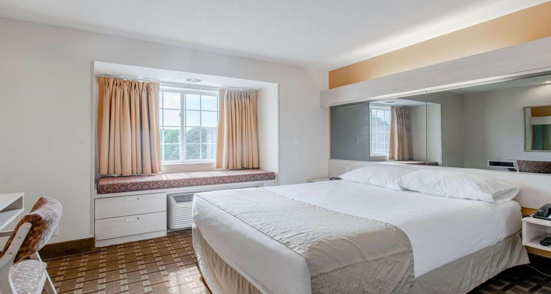 SureStay Hotel by Best Western Christiansburg Blacksburg photo 10