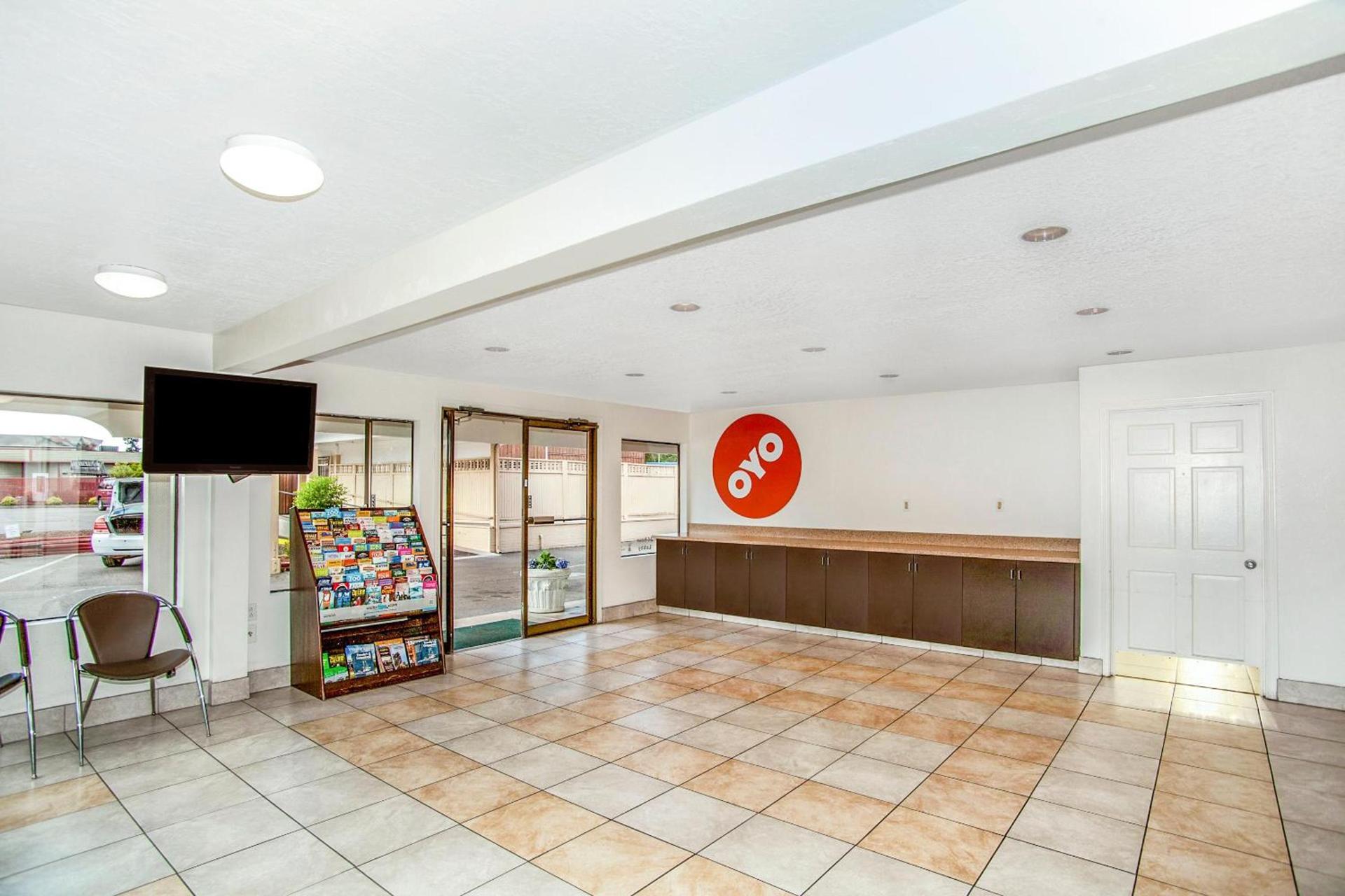 OYO Hotel Centralia photo 30