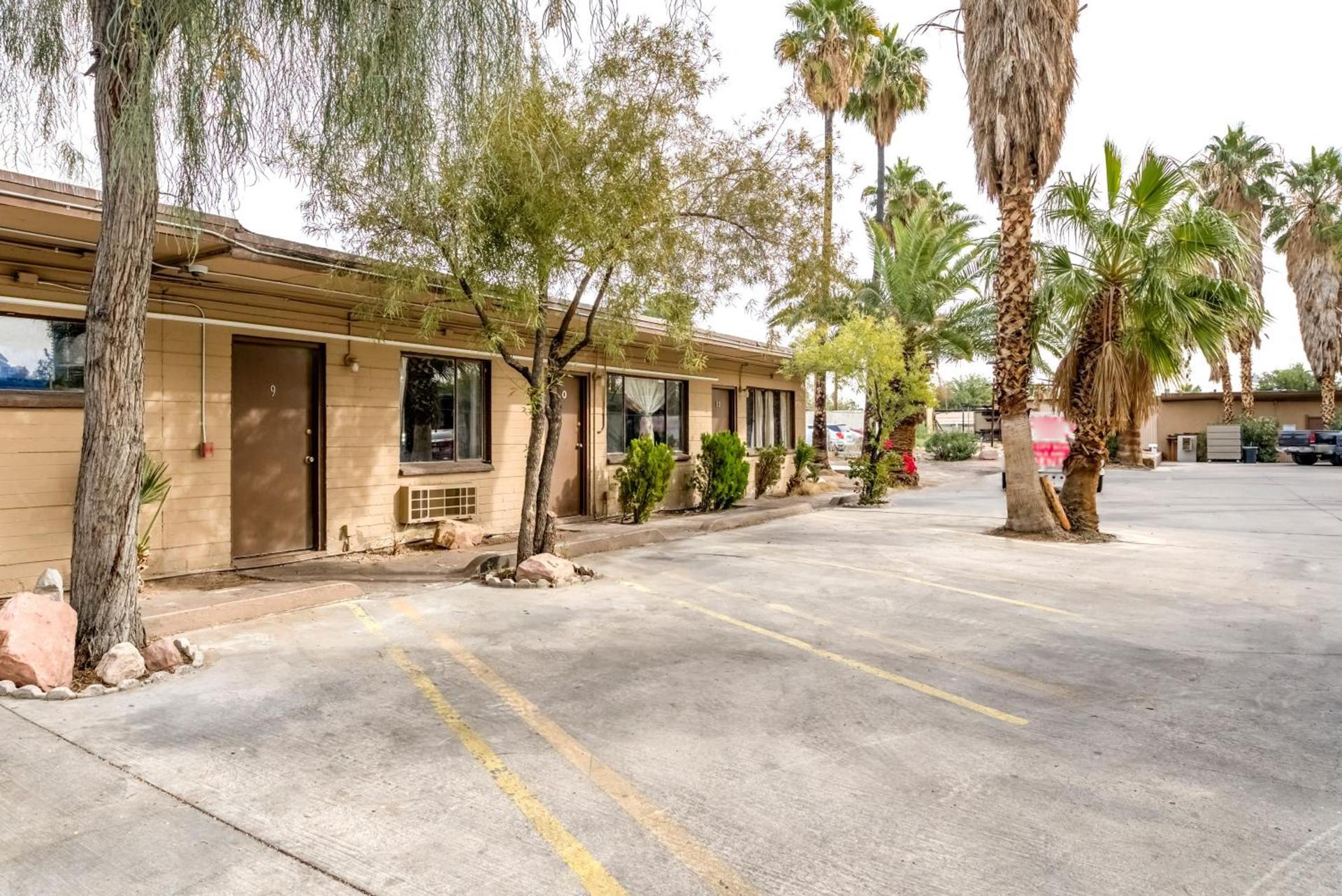 OYO Oasis Motel Las Vegas I-15 photo 40