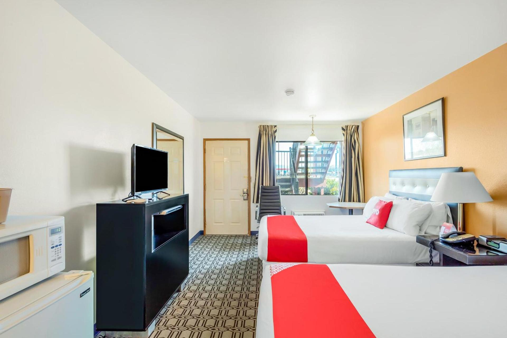 Arlington Motor Inn photo 62