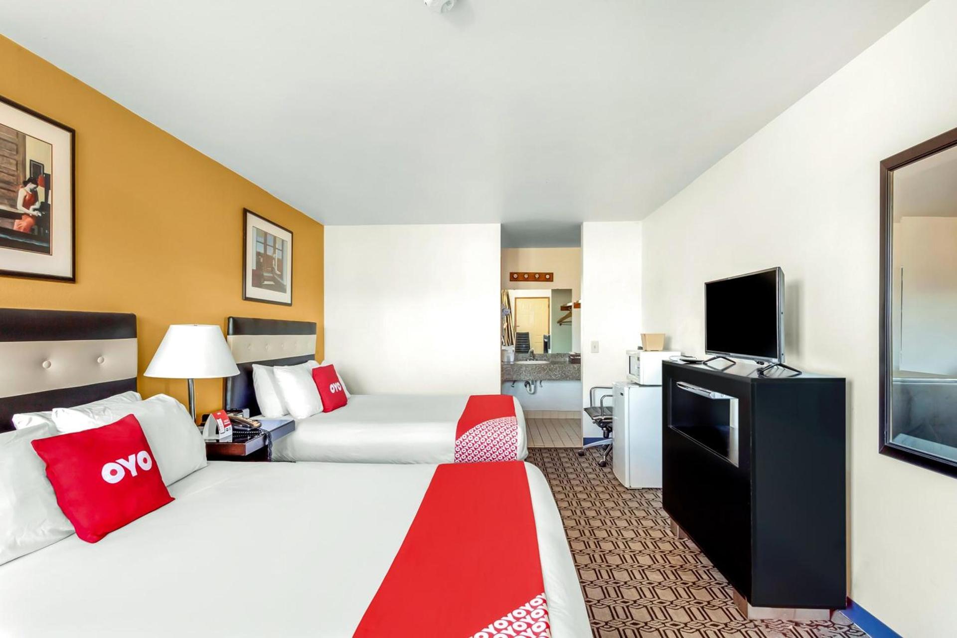 Arlington Motor Inn photo 61