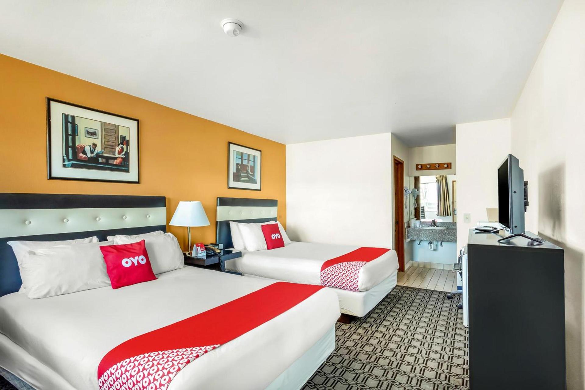 Arlington Motor Inn photo 55