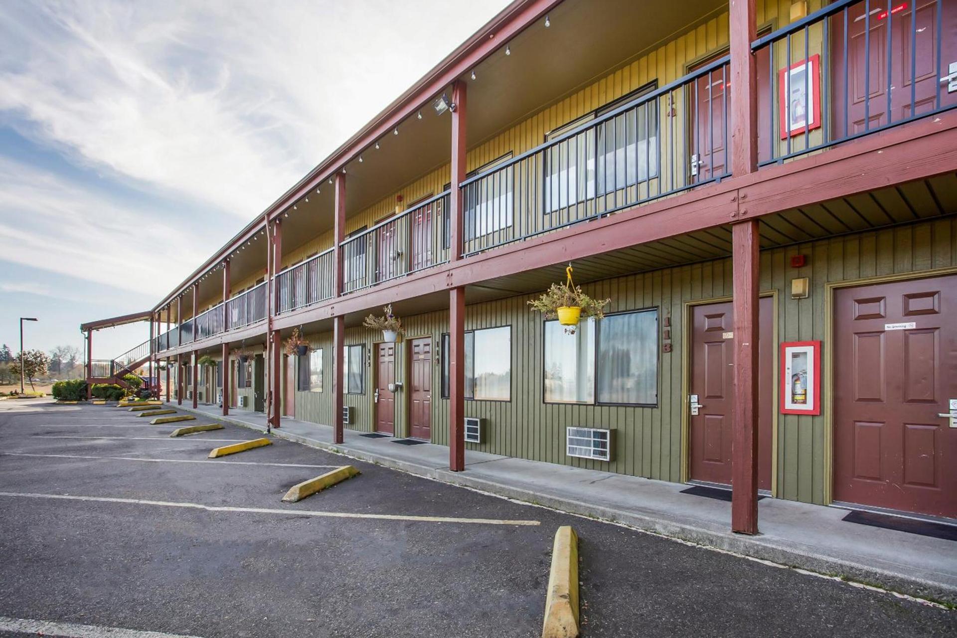 Arlington Motor Inn photo 20