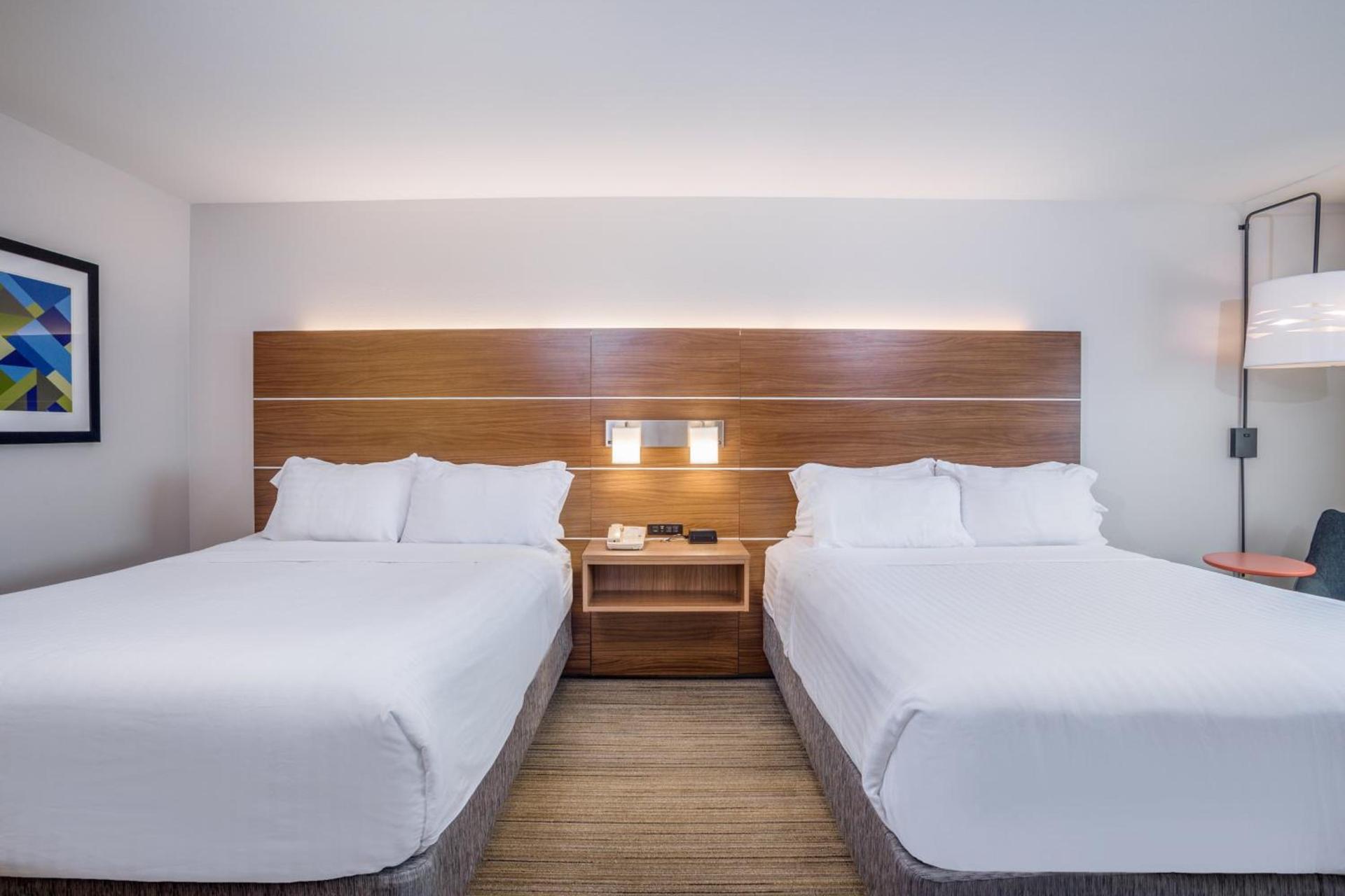 Holiday Inn Express Wisconsin Dells by IHG photo 7