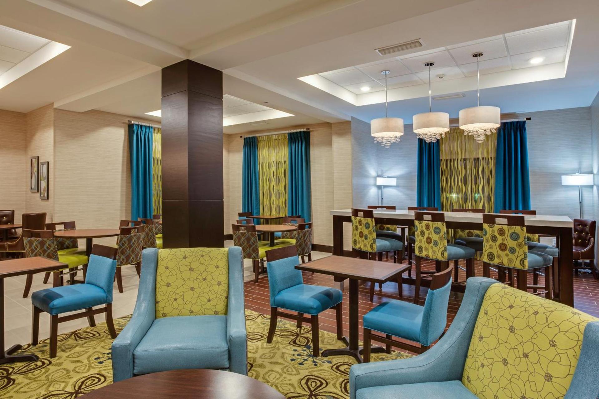 Holiday Inn Express Hotel & Suites Orlando East-UCF Area by IHG photo 23