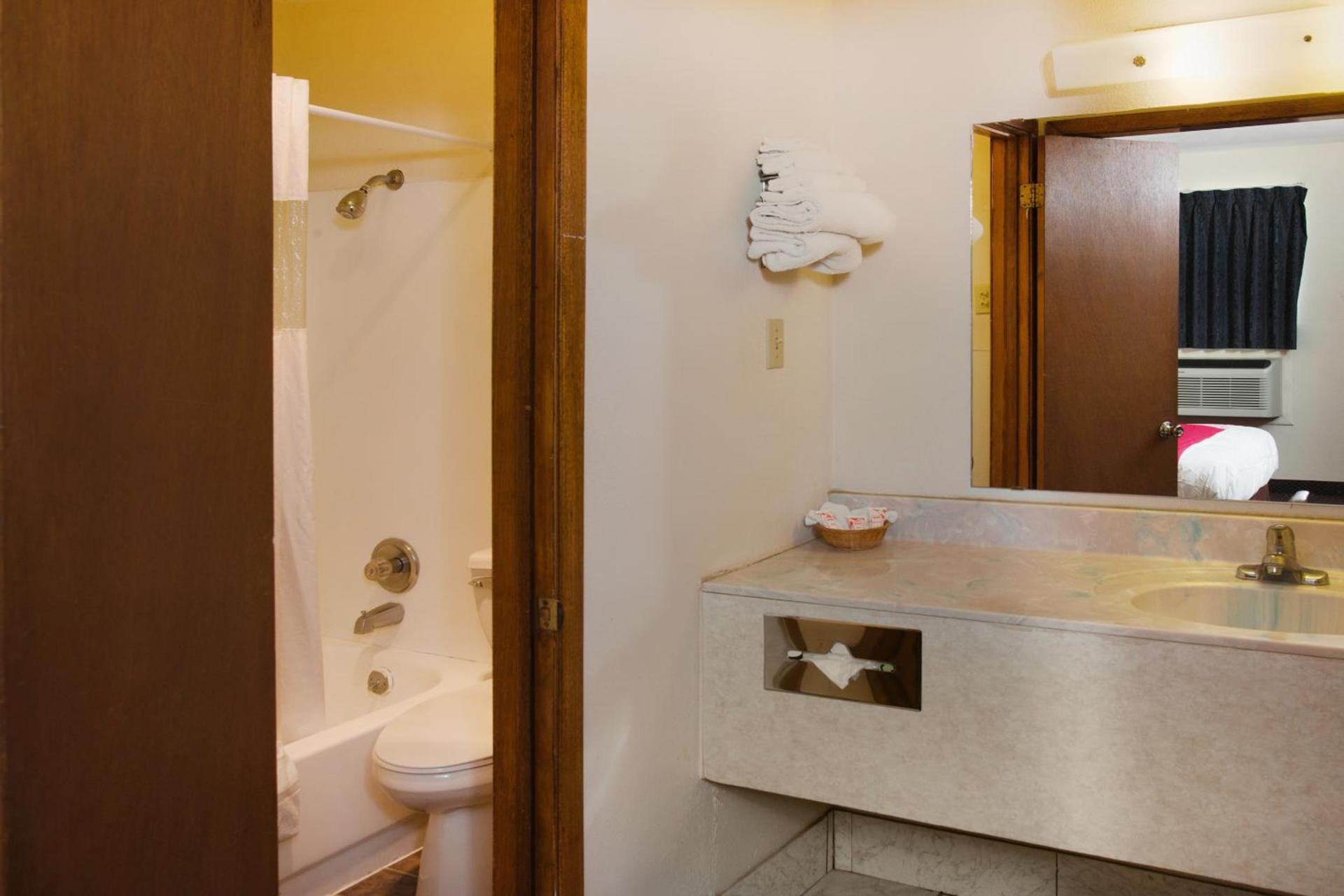 OYO Hotel Guymon OK US-54 photo 42