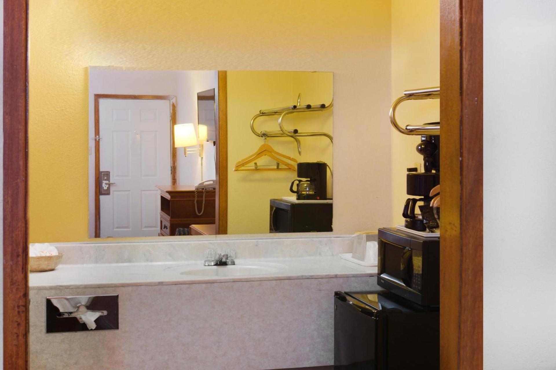 OYO Hotel Guymon OK US-54 photo 45
