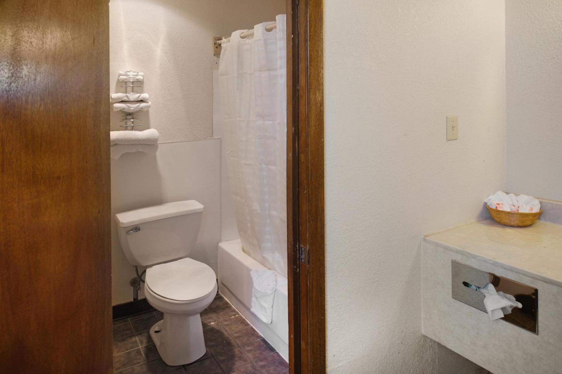 OYO Hotel Guymon OK US-54 photo 49