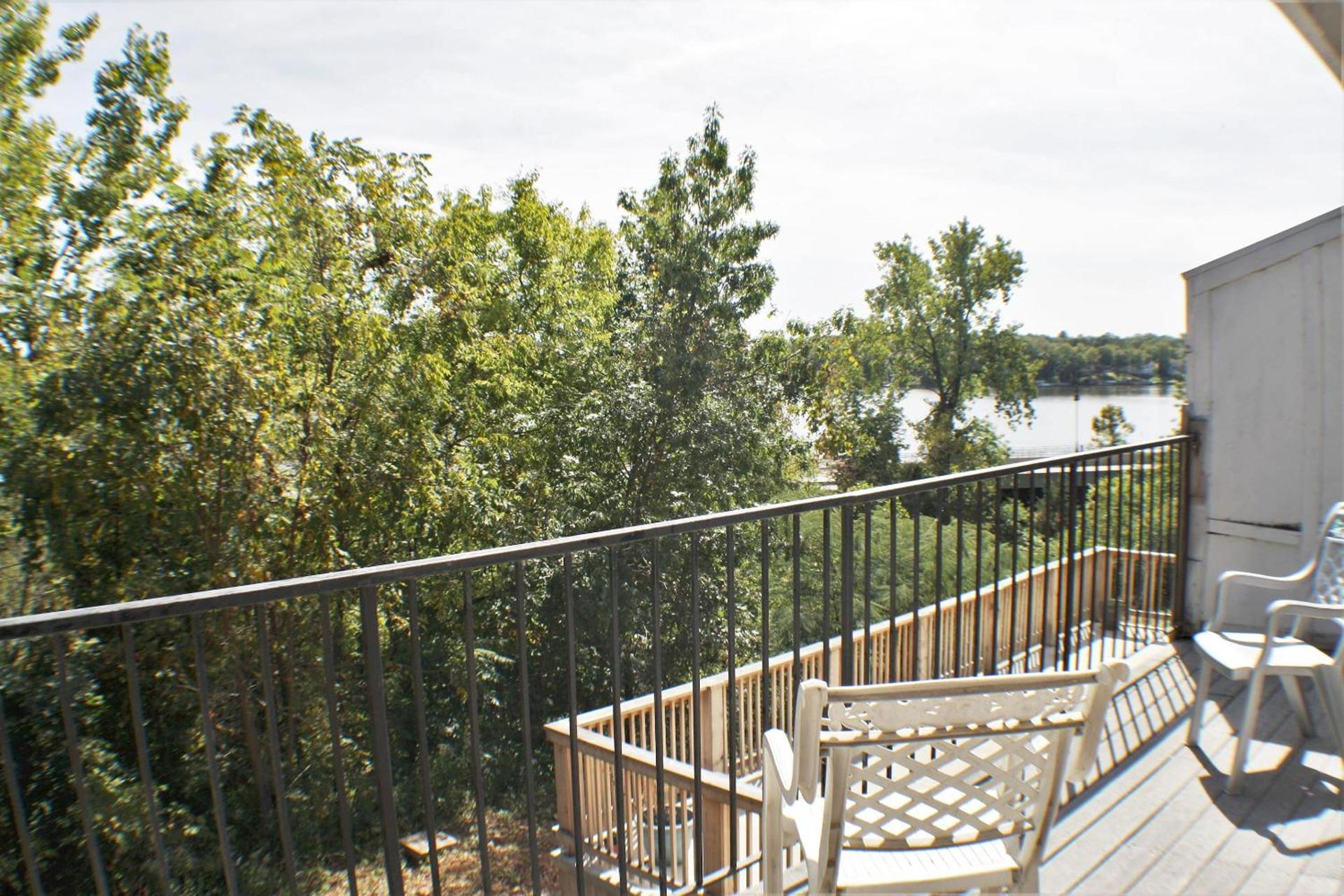 Lakeview Inn photo 3