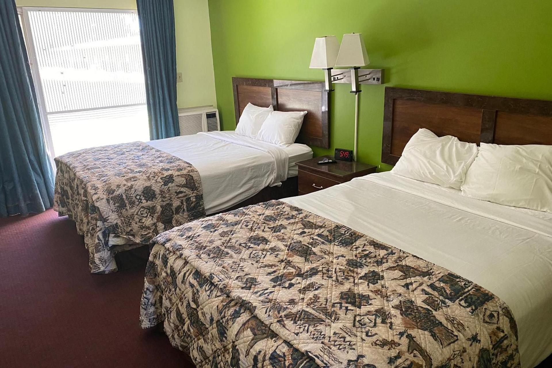 OYO Hotel Yuma AZ Desert Grove photo 13