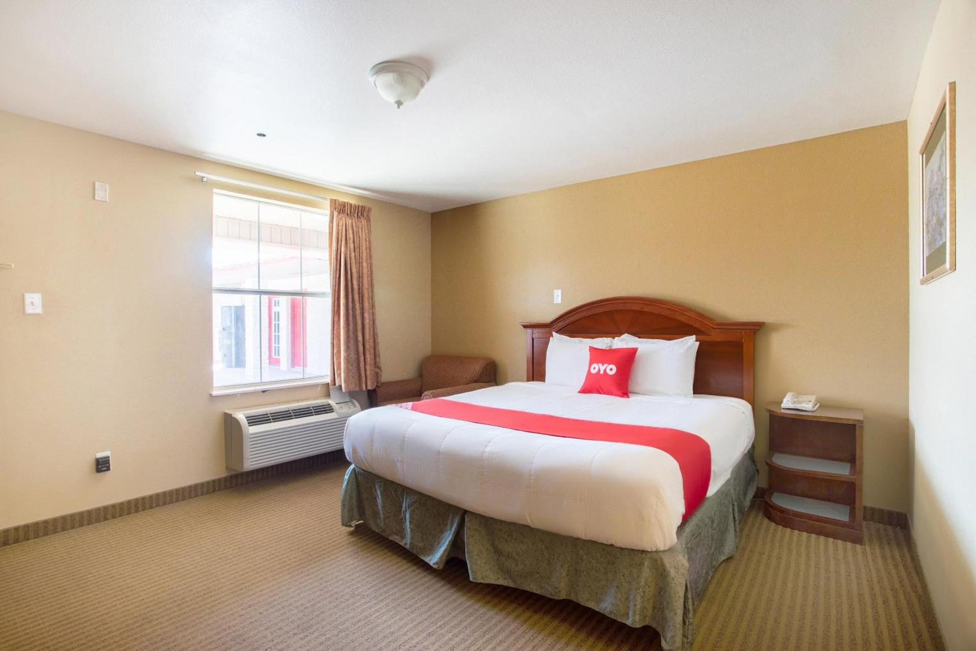 Rodeway Inn photo 65