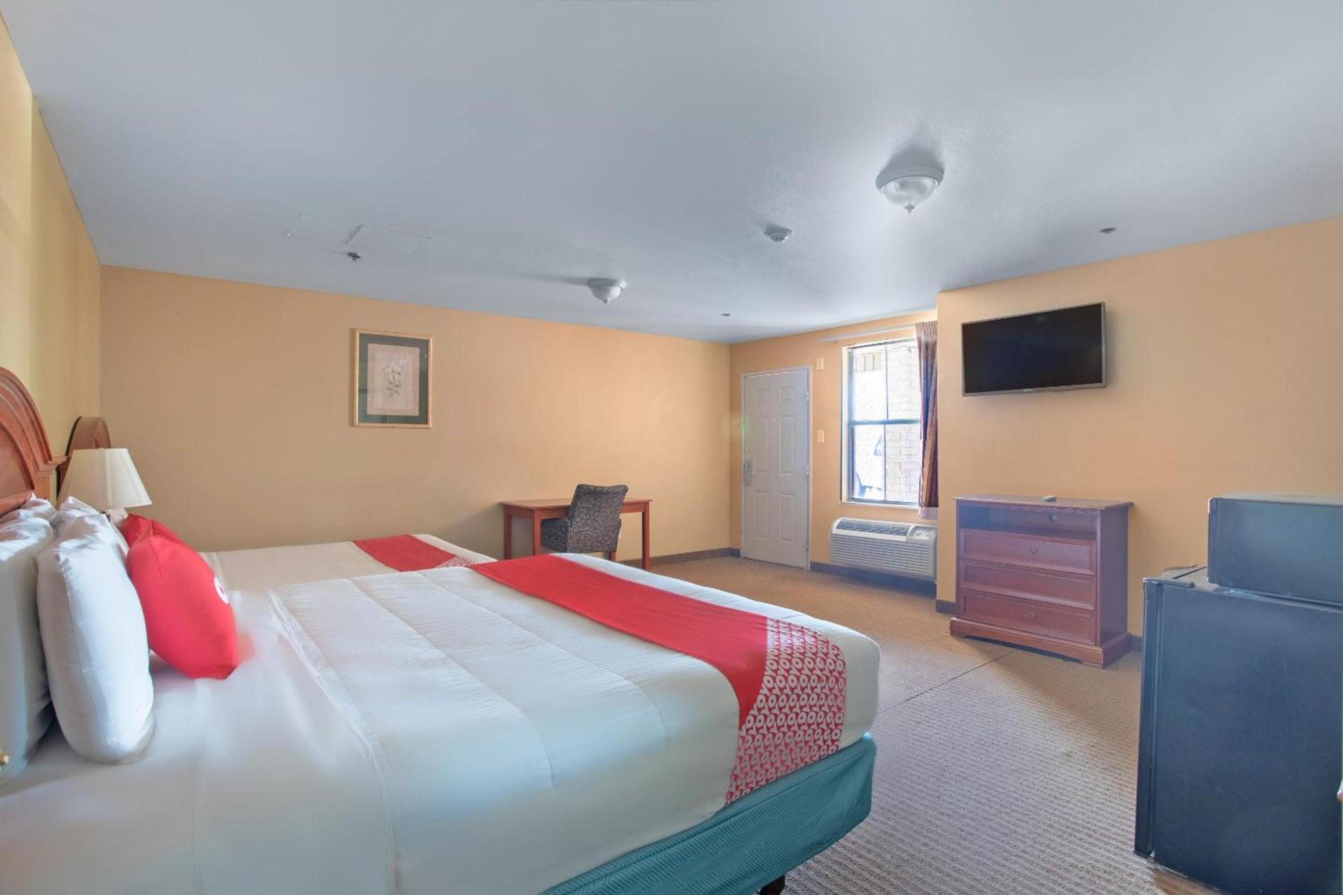 Rodeway Inn photo 50